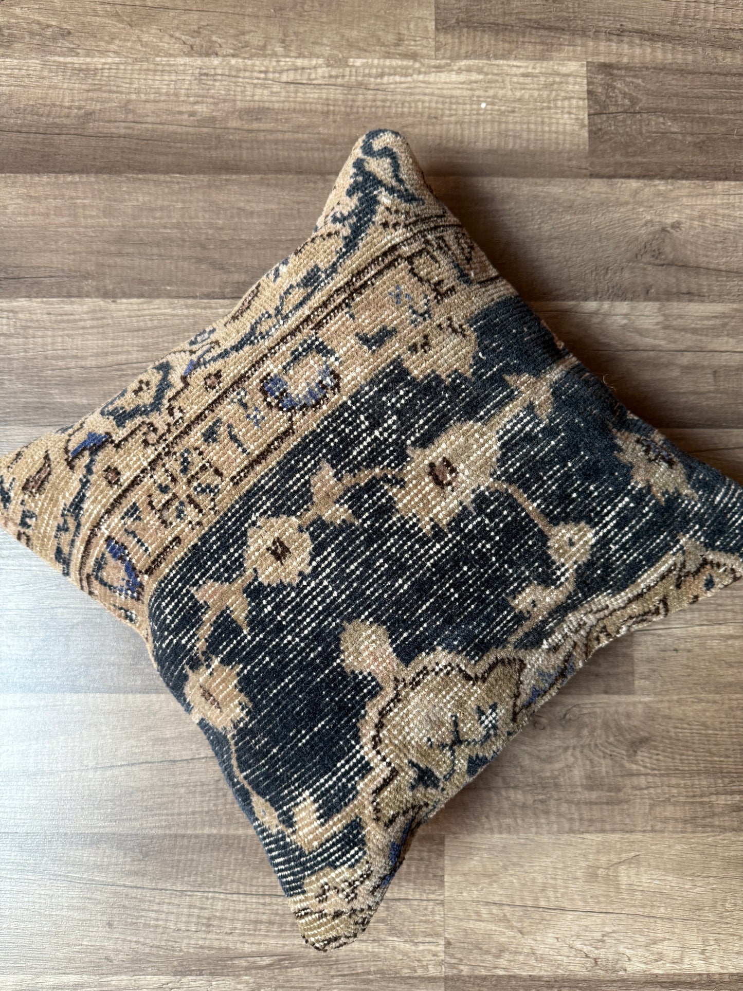 No. P361- 16" X 16" Turkish Rug Pillow Cover