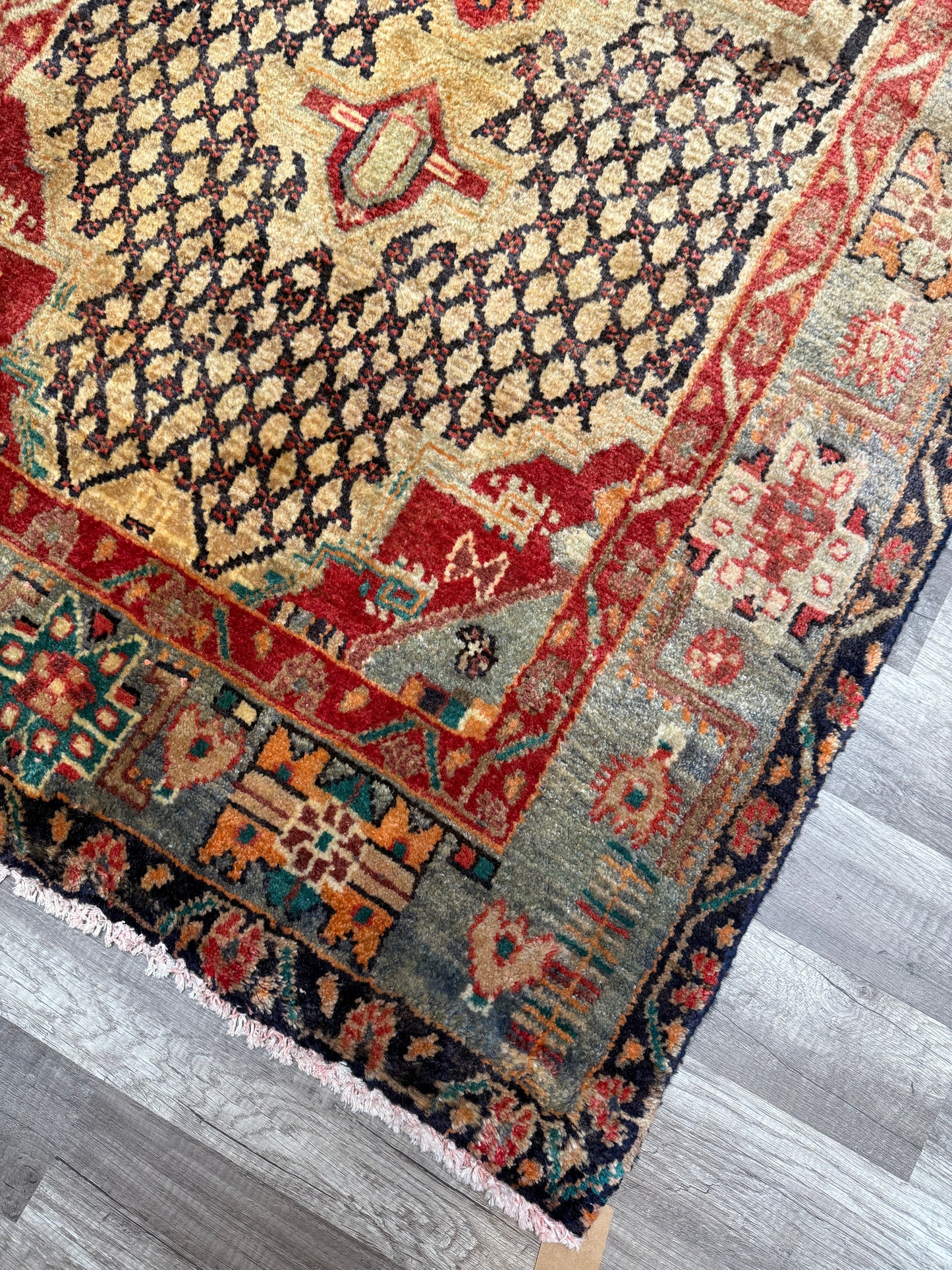 Vintage Persian Area Rug No. A1188 - 3.6' x5.9'
