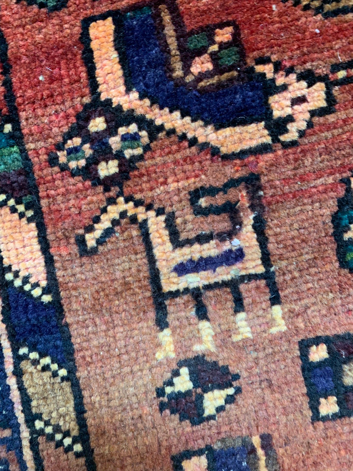 Vintage Persian Area Rug No. A1175 - 4.3' x7.9'
