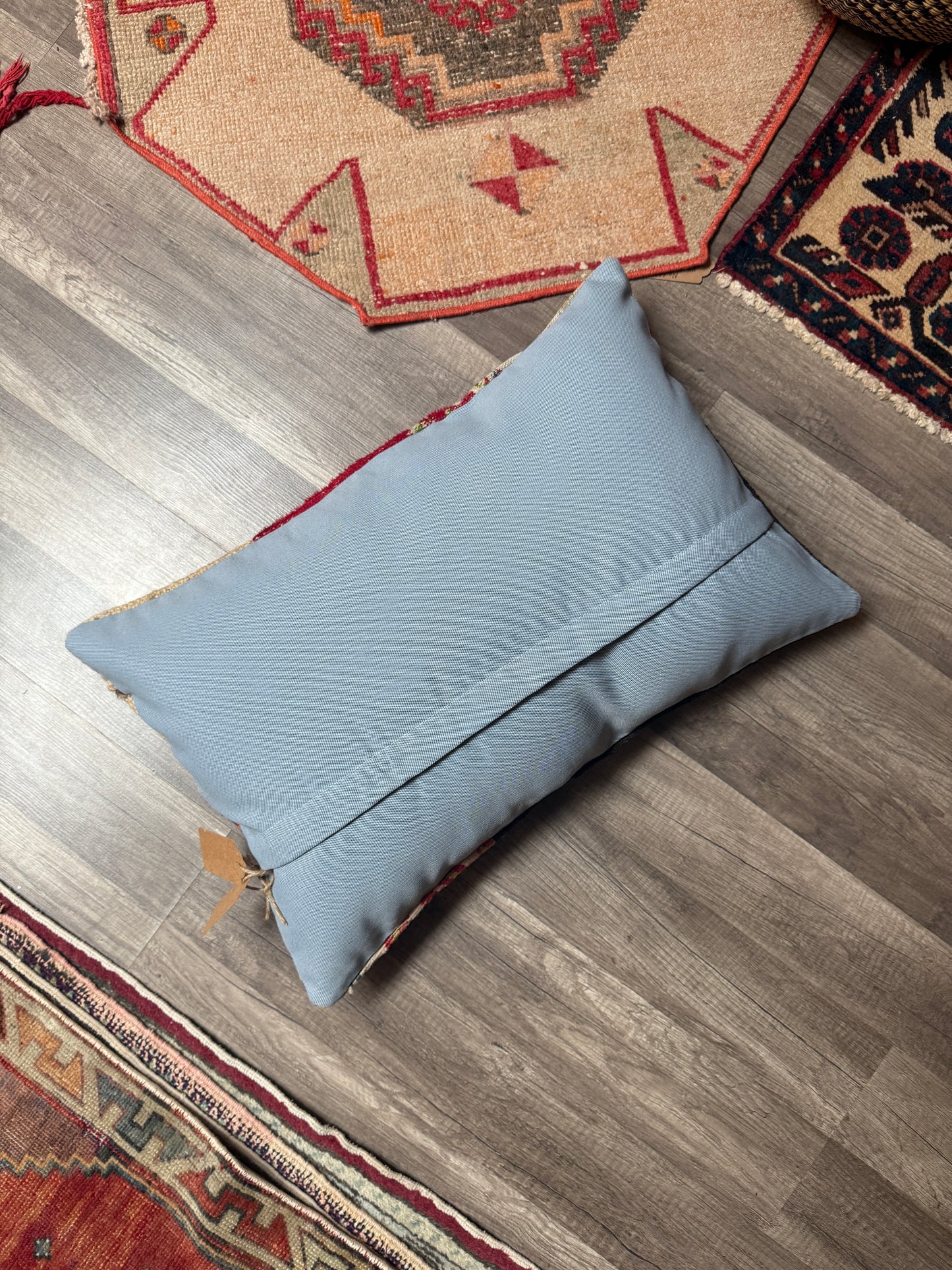No. P392 - 16" X 24" Turkish Rug Pillow Cover