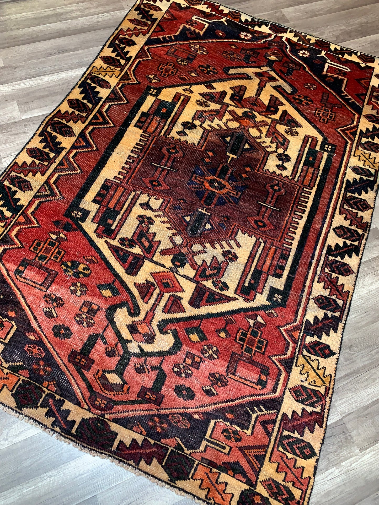 Vintage Persian Area Rug No. A1173 - 4.5' x 6.5'