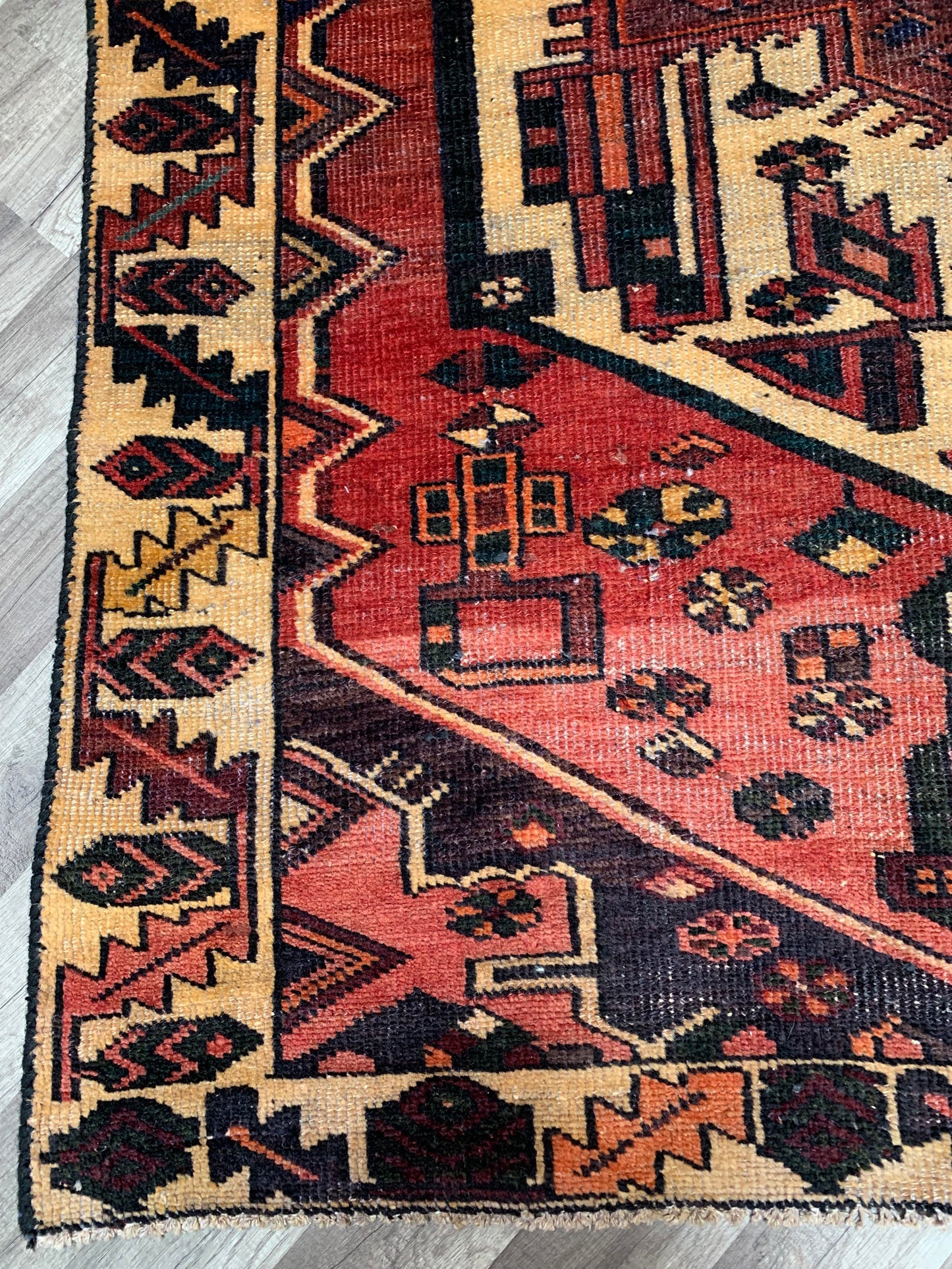 Vintage Persian Area Rug No. A1173 - 4.5' x 6.5'