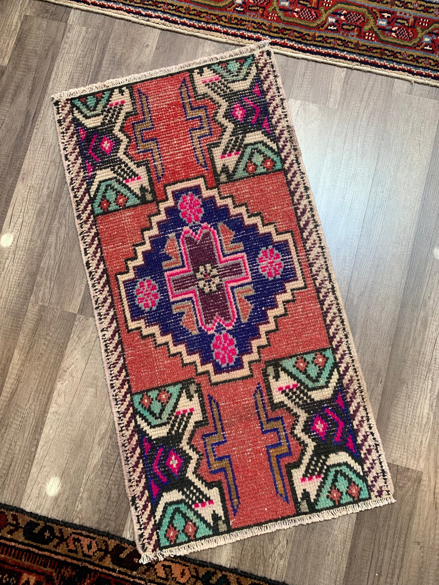 Vintage Turkish Mini Rug 1.6’x3.1' - No. 674