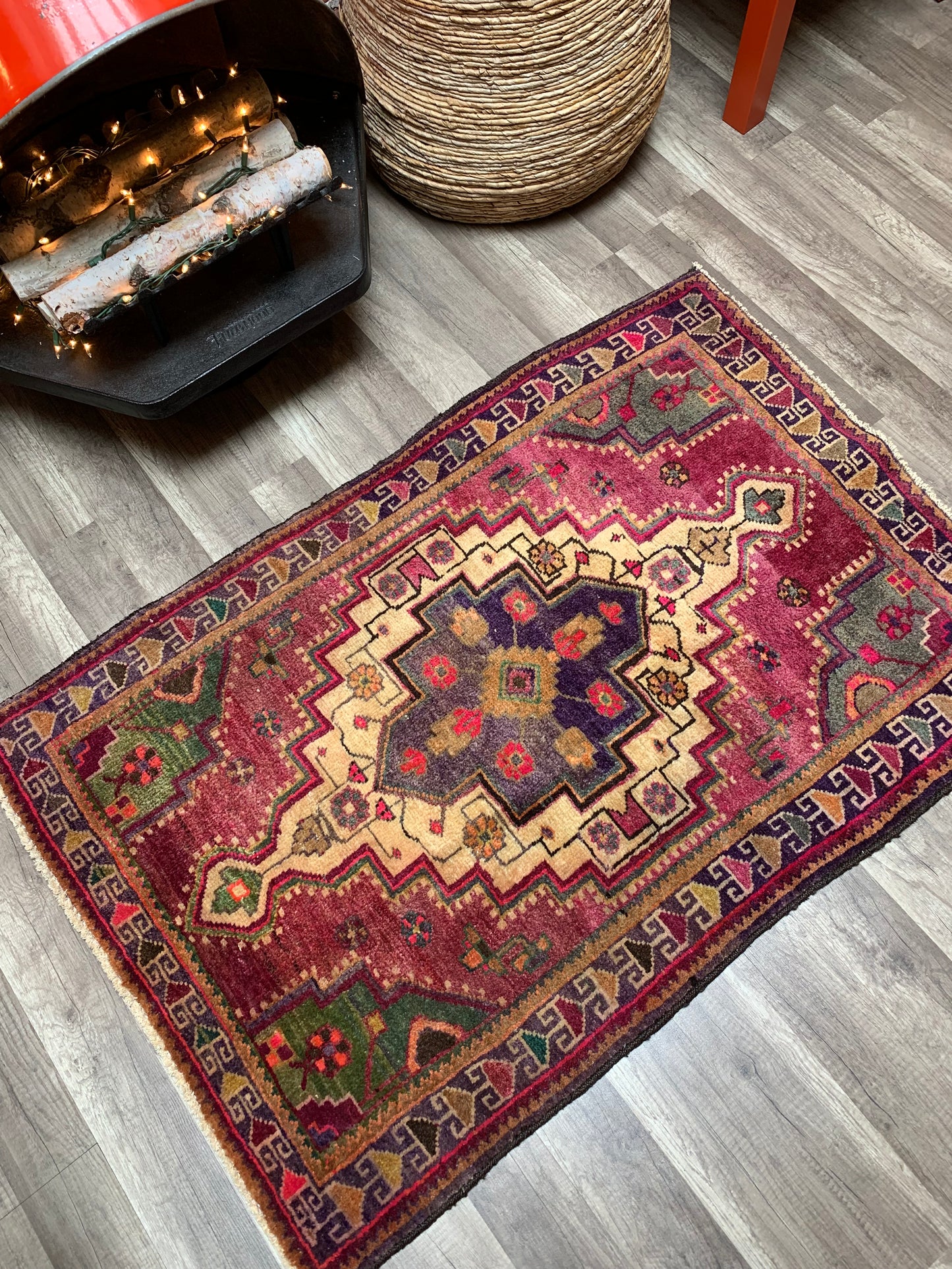 Vintage Persian Area Rug No. A1170 - 2.8' x 4.3'