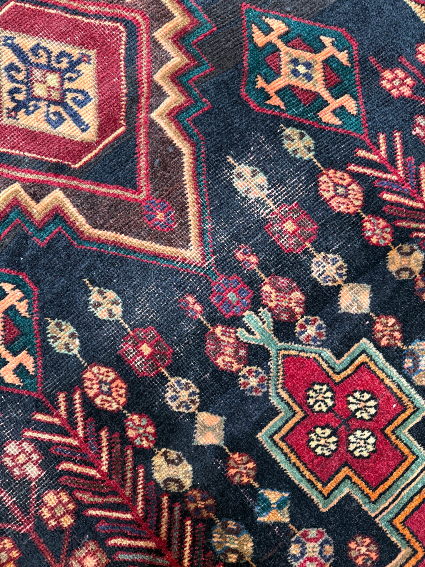 Vintage Persian Area Rug No. A1187 - 3.3'x7'