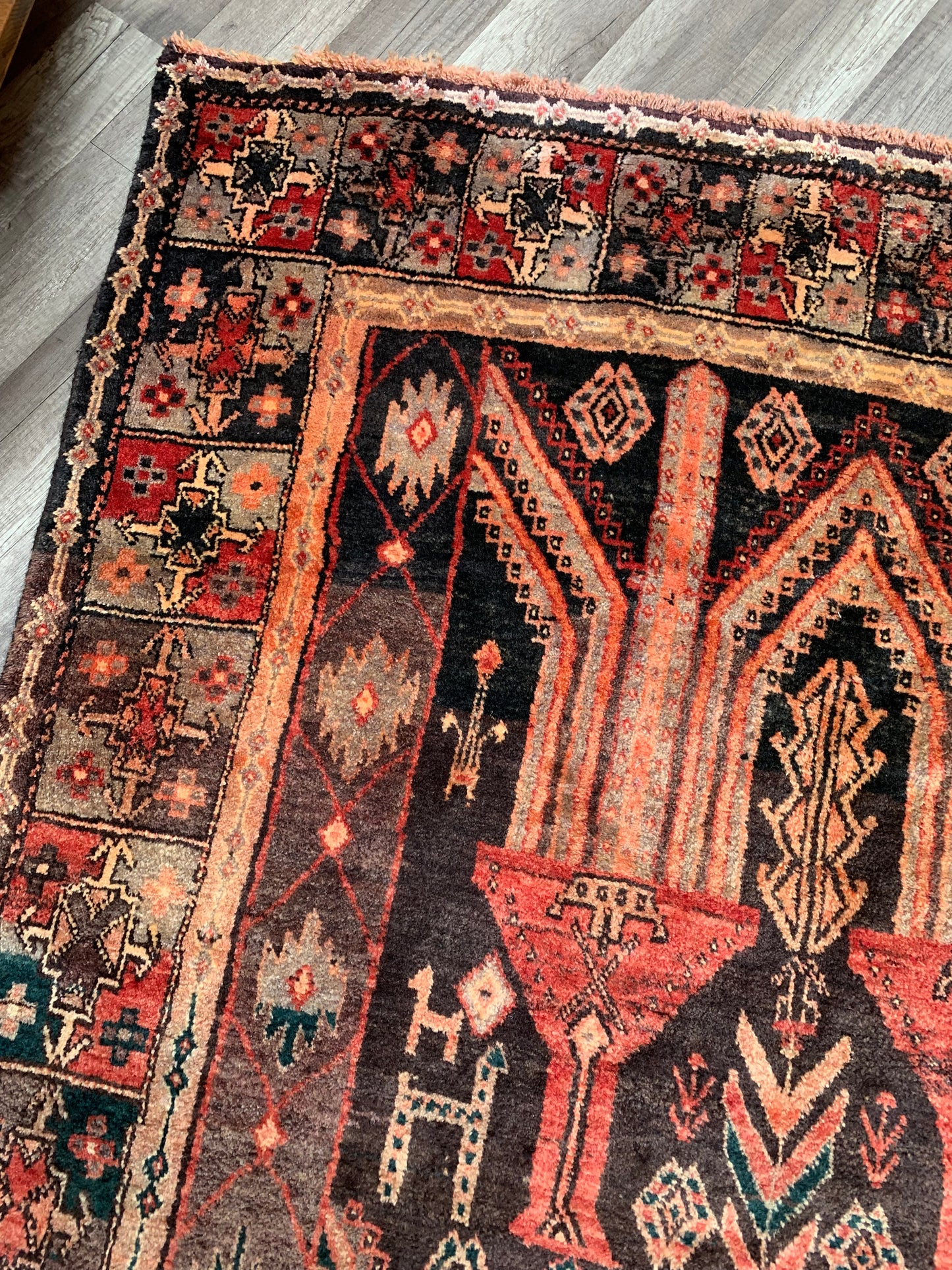 Vintage Persian Area Rug No. A1176 - 4.1' x8.1'
