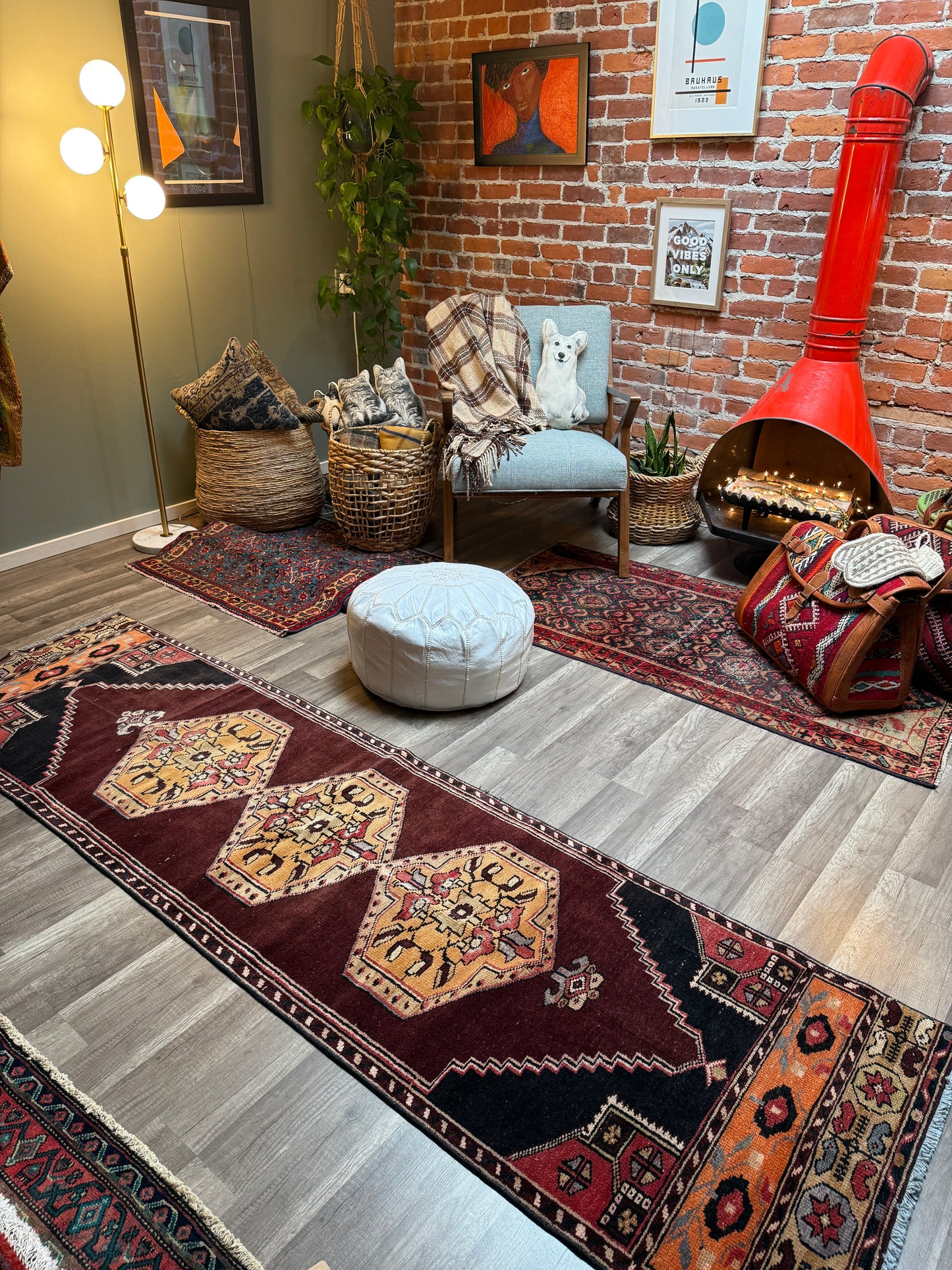 Vintage Turkish Rug No. R1217 - 2.4’x8.7’