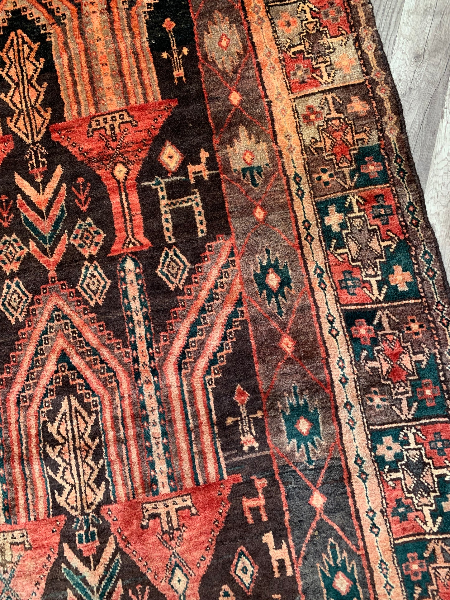 Vintage Persian Area Rug No. A1176 - 4.1' x8.1'