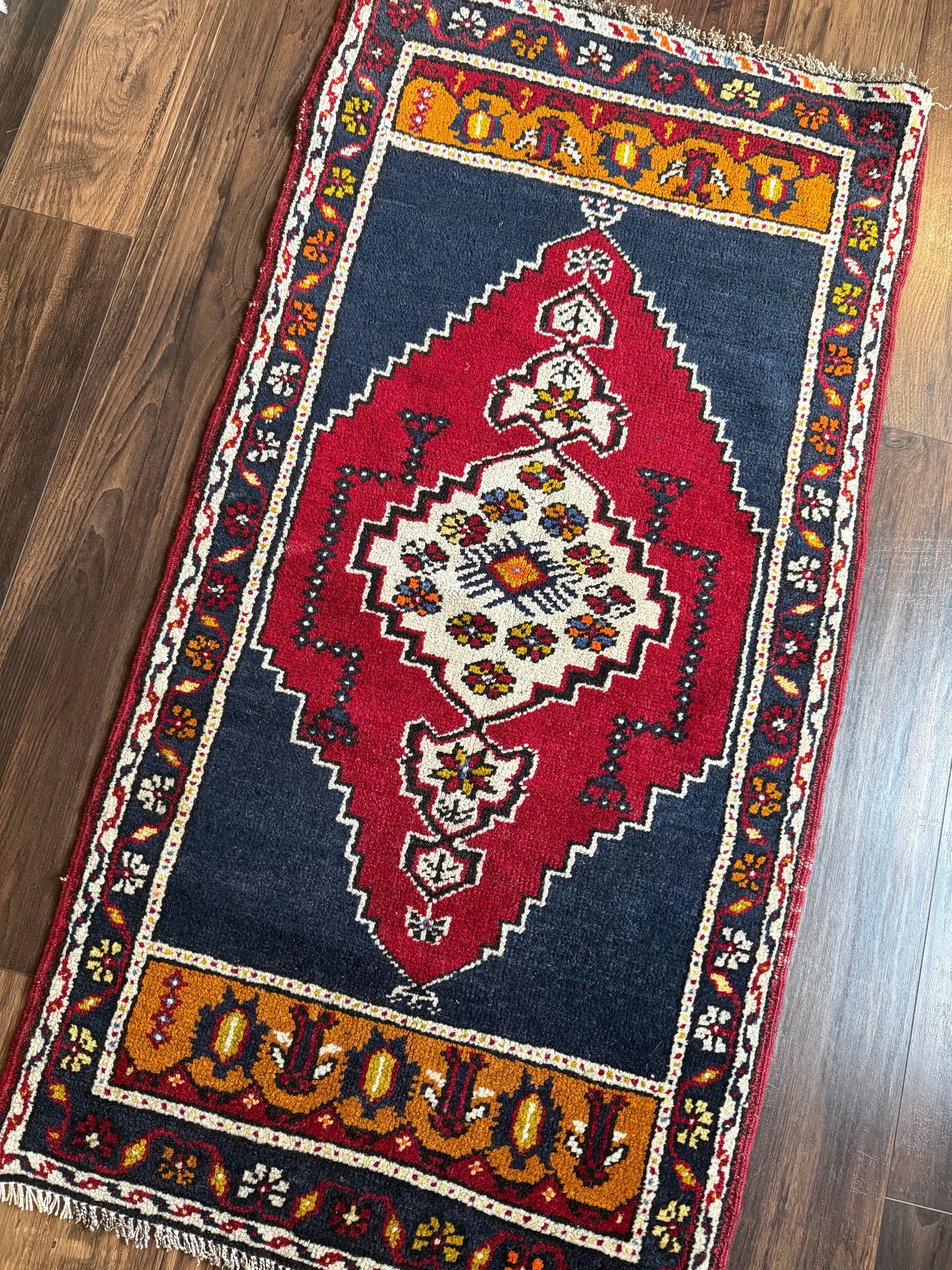 Vintage Turkish Mini Rug 2’x3.9' - No. 725
