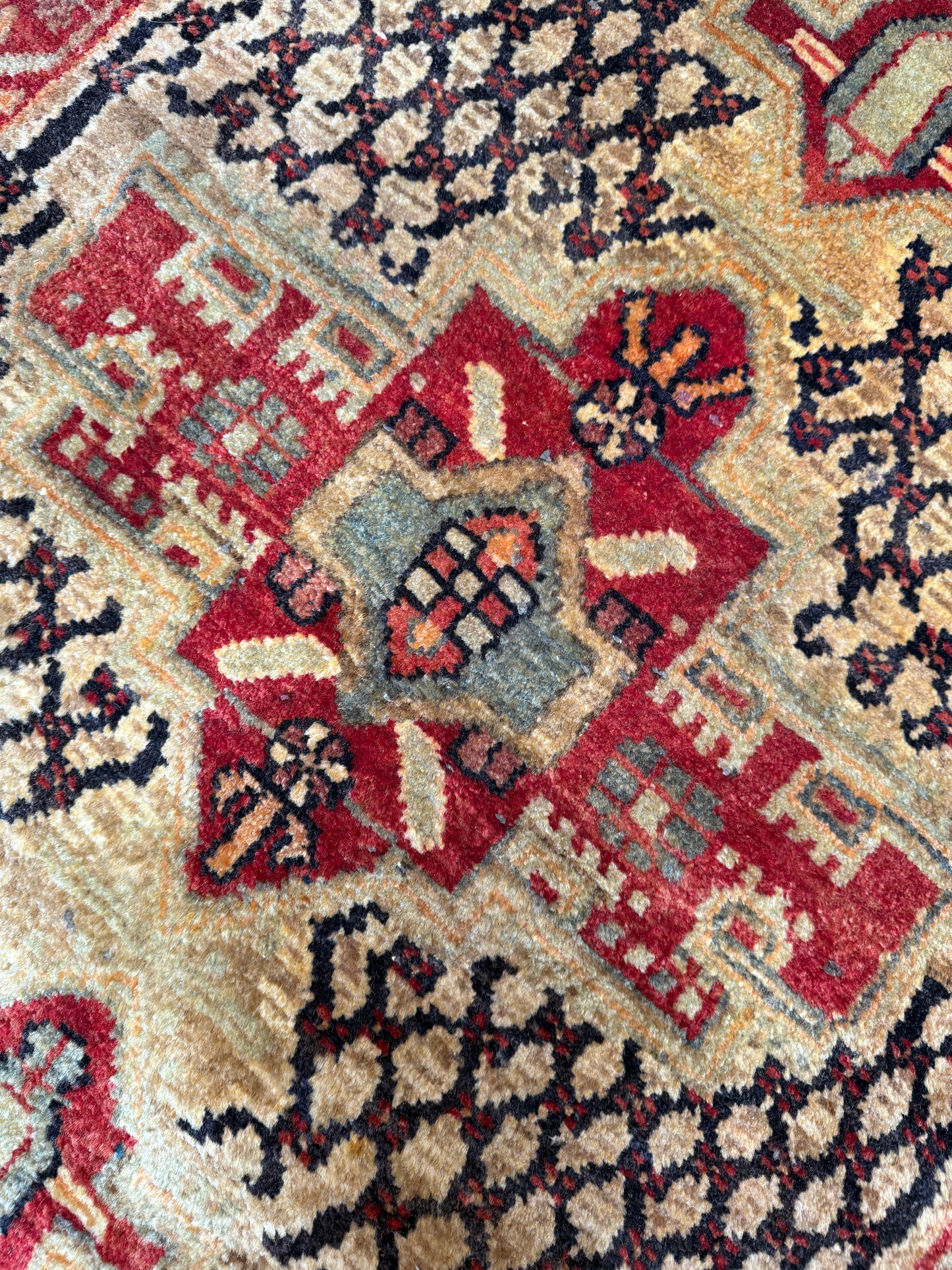 Vintage Persian Area Rug No. A1188 - 3.6' x5.9'
