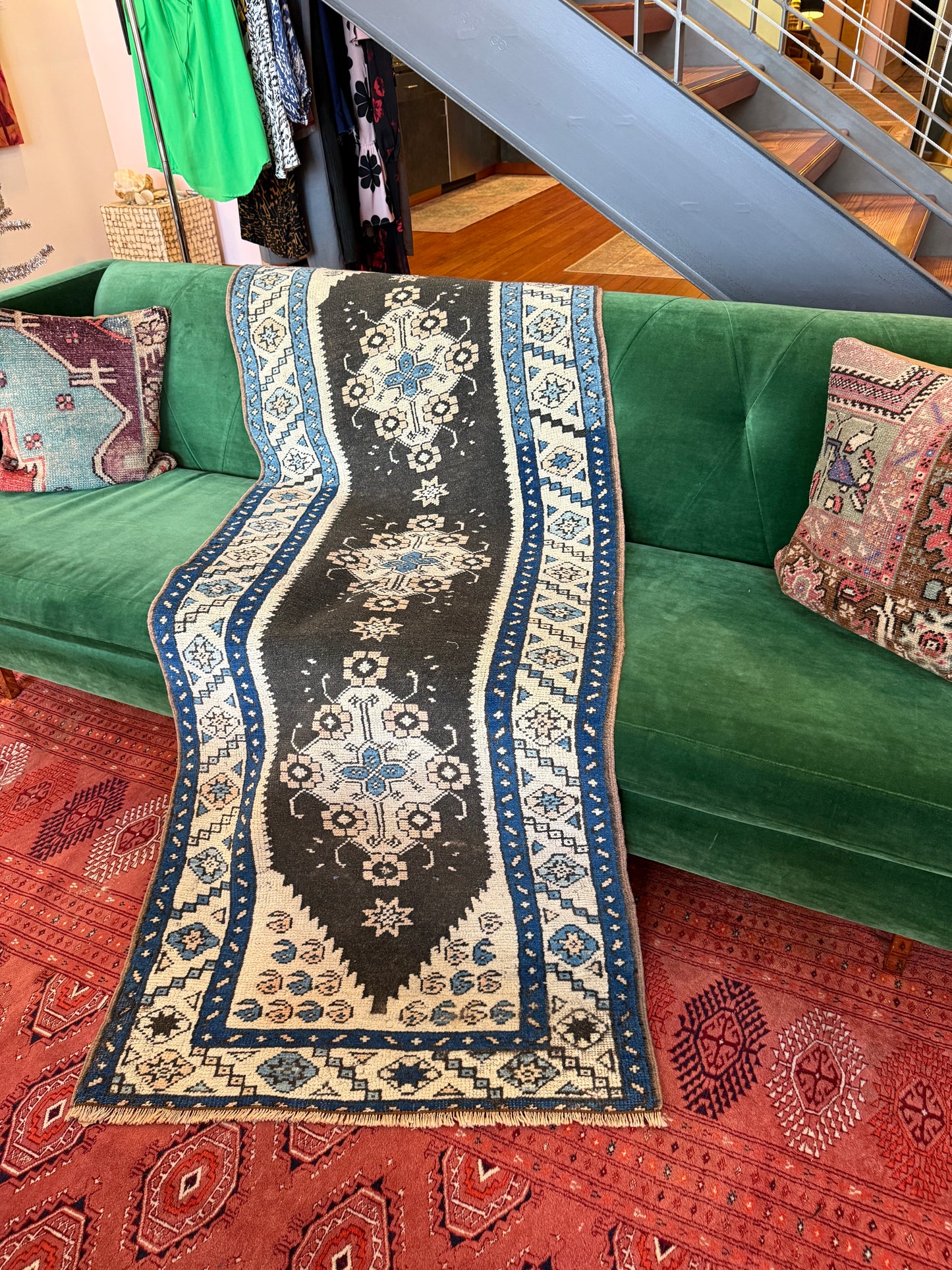 Vintage Turkish Runner Rug No. R1189 - 2.6' x 6.9'