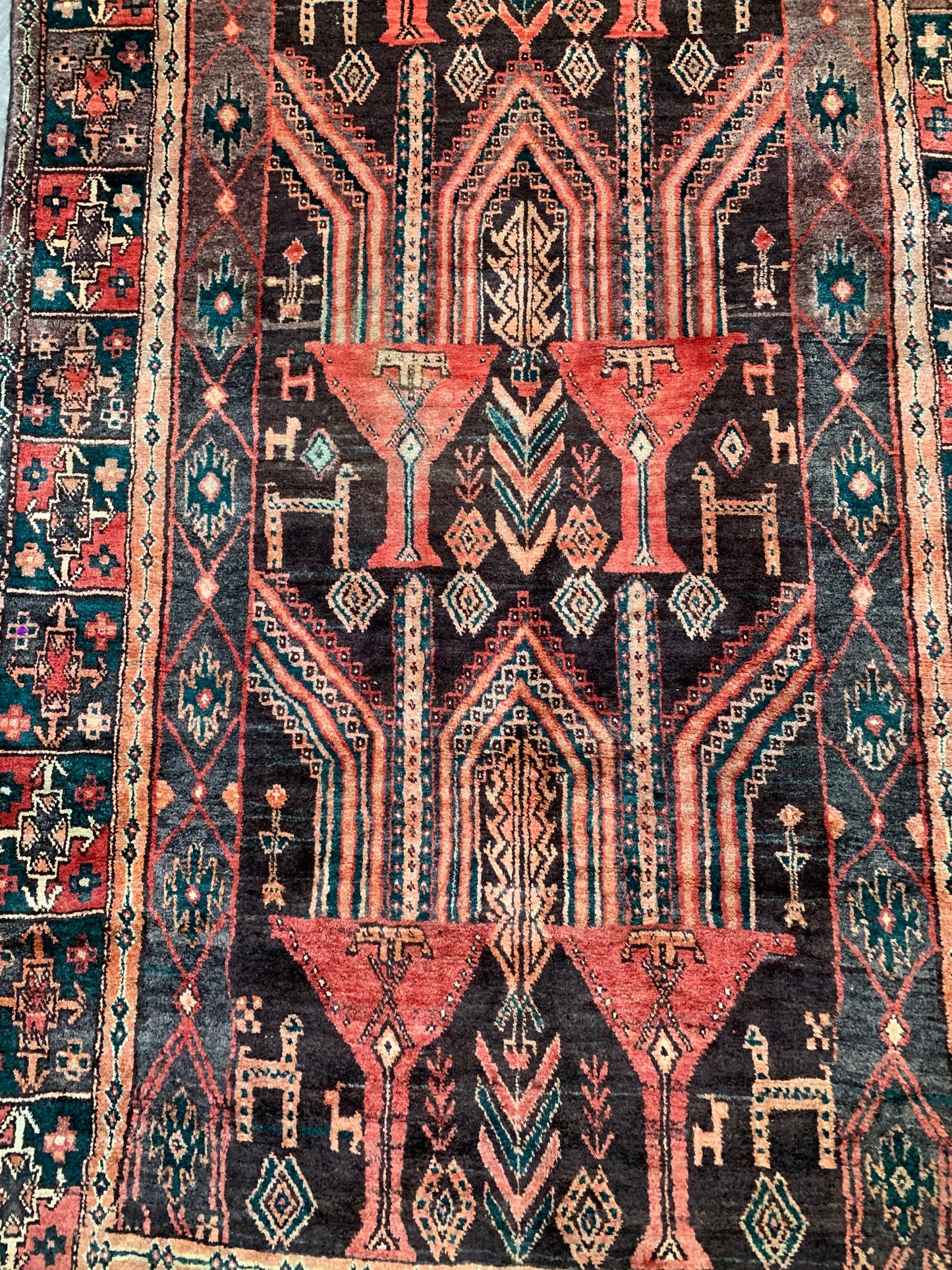 Vintage Persian Area Rug No. A1176 - 4.1' x8.1'