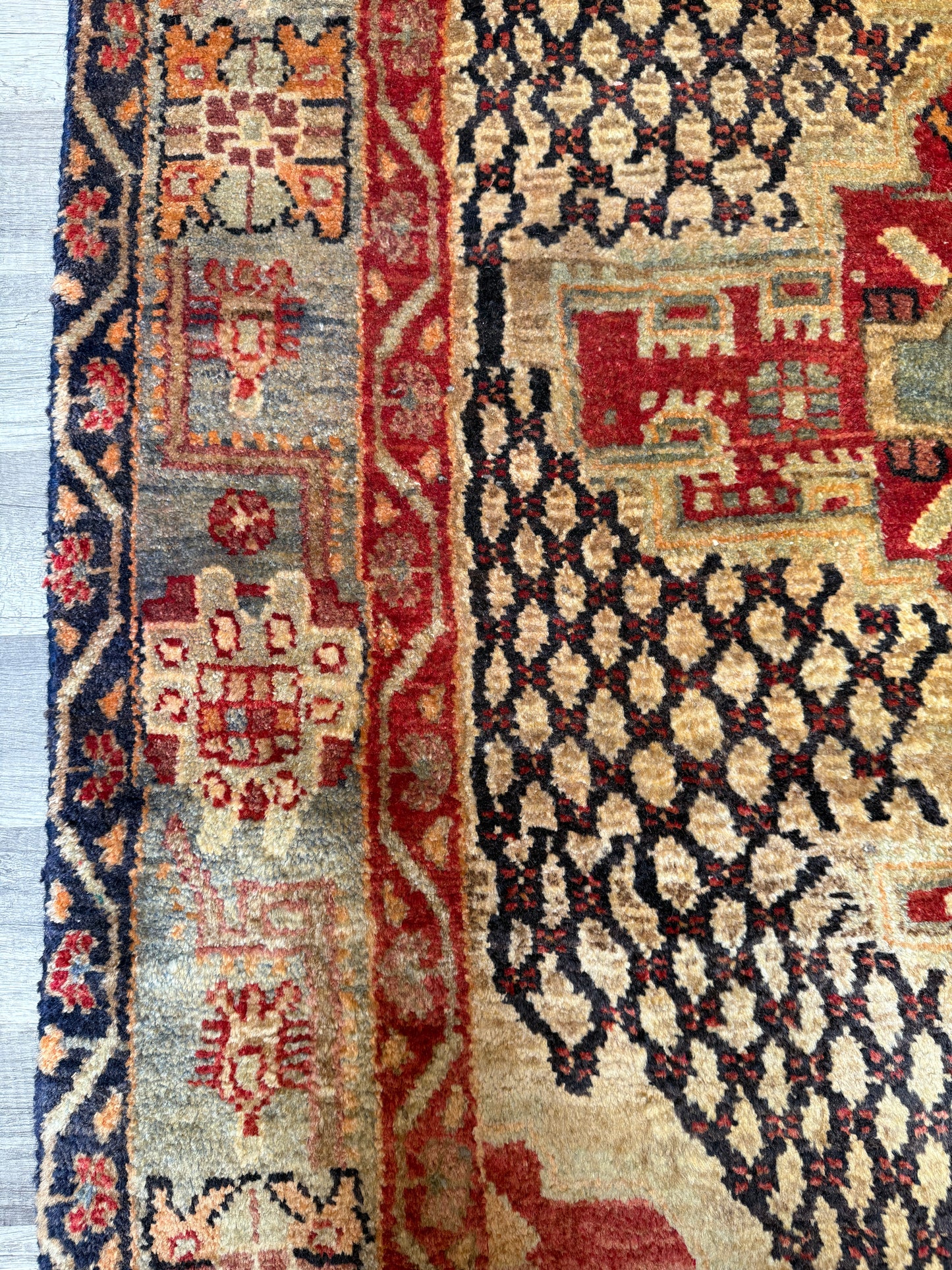 Vintage Persian Area Rug No. A1188 - 3.6' x5.9'