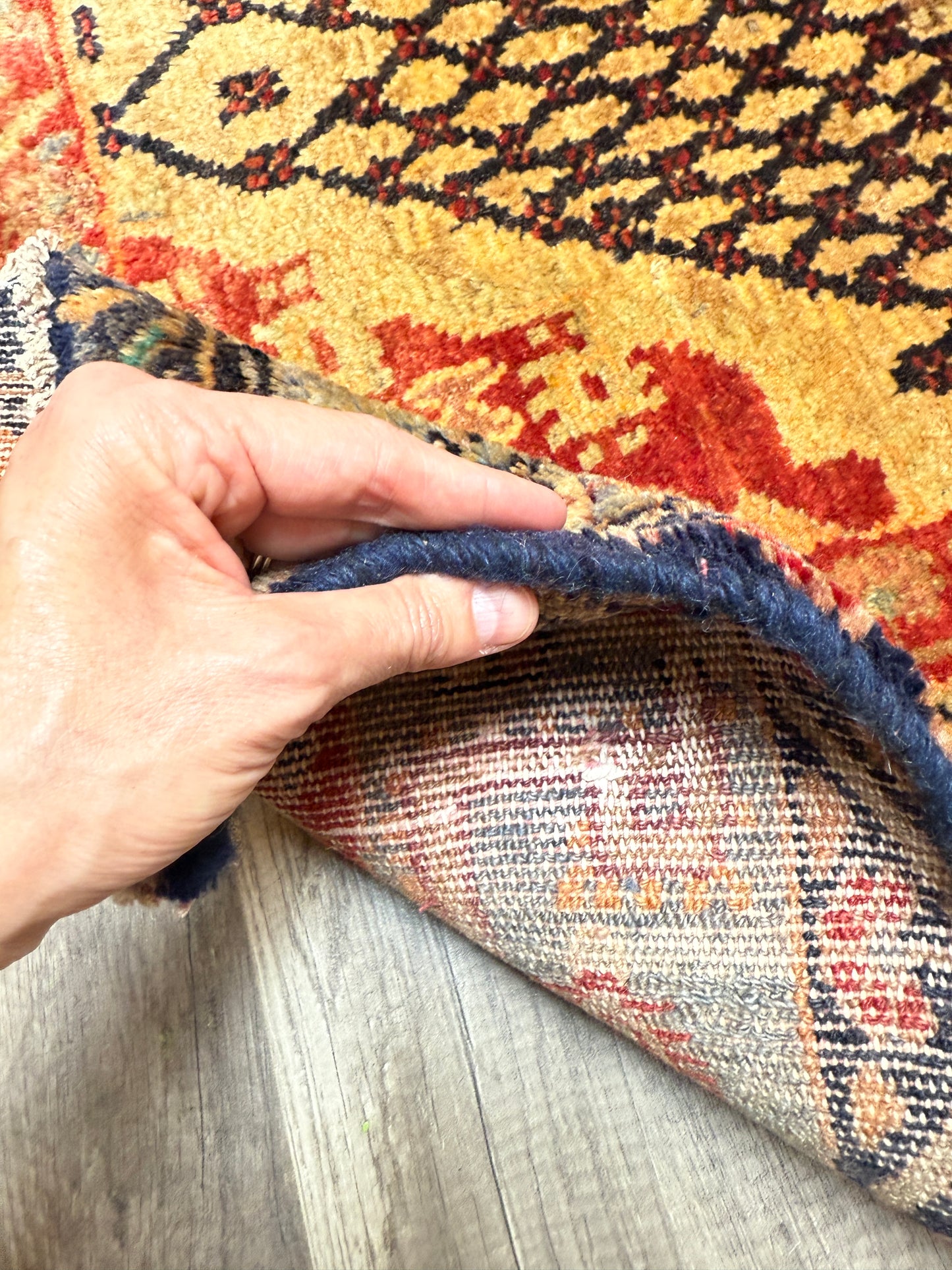 Vintage Persian Area Rug No. A1188 - 3.6' x5.9'