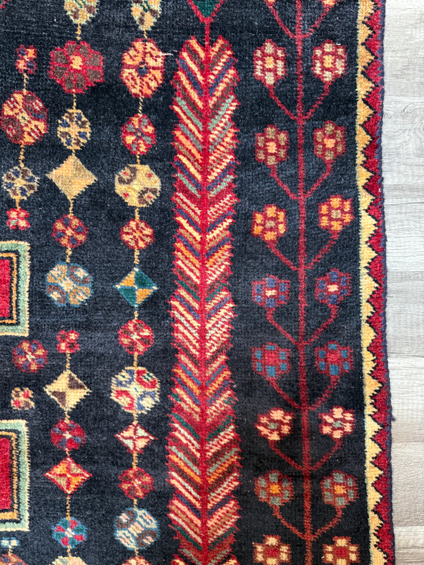 Vintage Persian Area Rug No. A1187 - 3.3'x7'