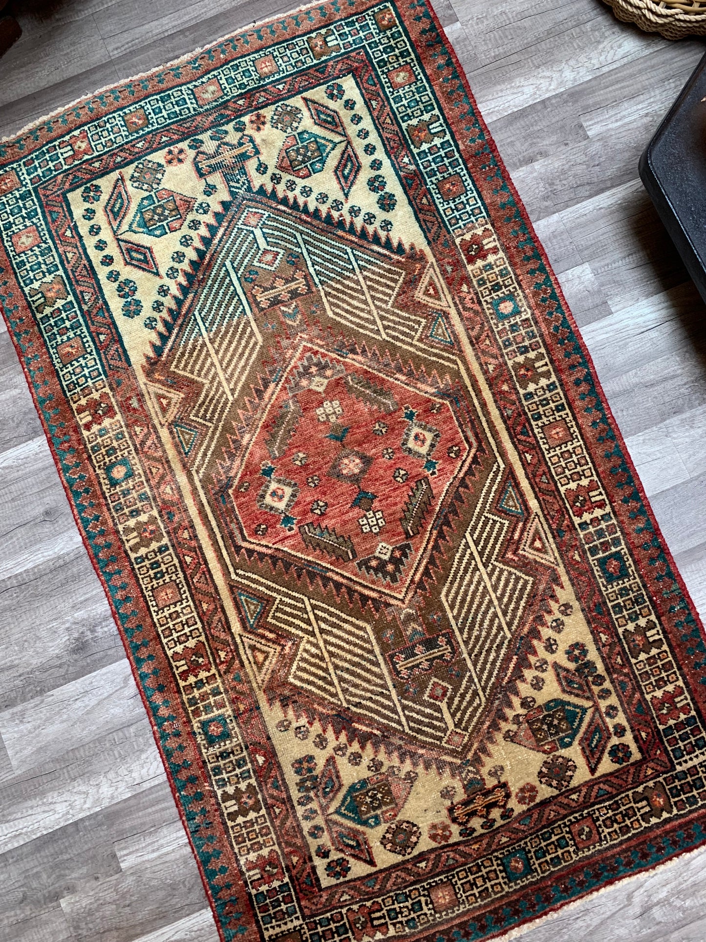 Reserved for Kendall - Vintage Persian Area Rug No. A1174 - 3' x5.2'