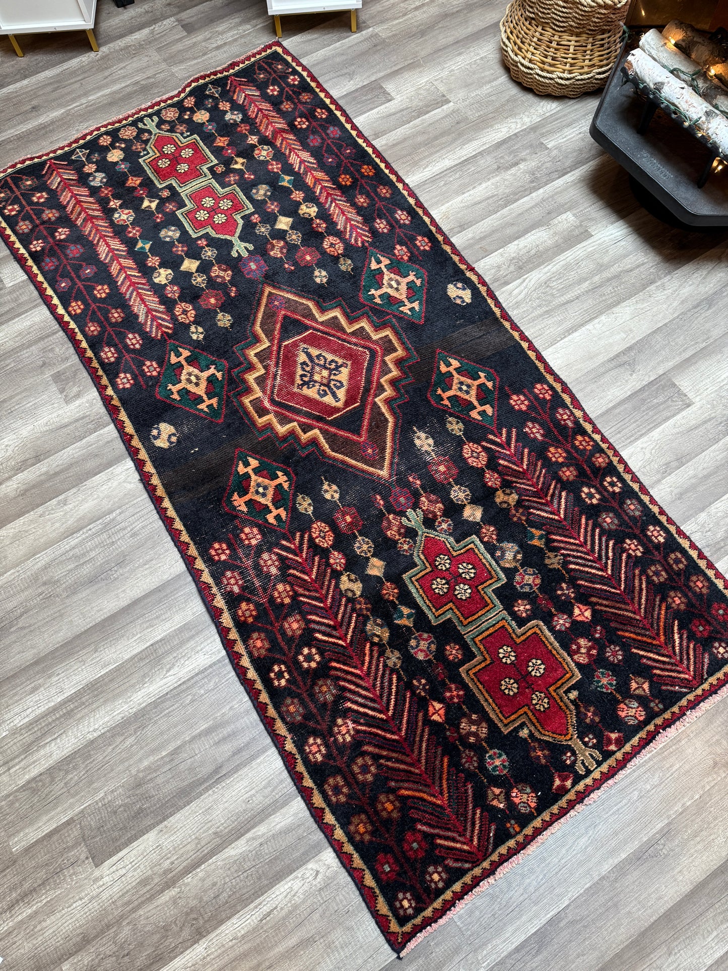 Vintage Persian Area Rug No. A1187 - 3.3'x7'