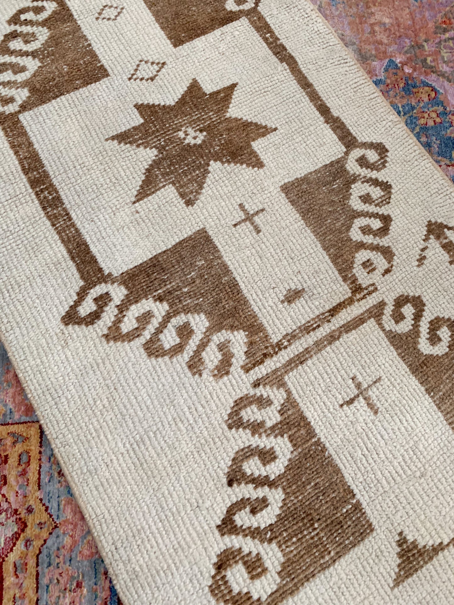 No. R1142- 3.1' x 11.8' Vintage Persian Herki Runner Rug