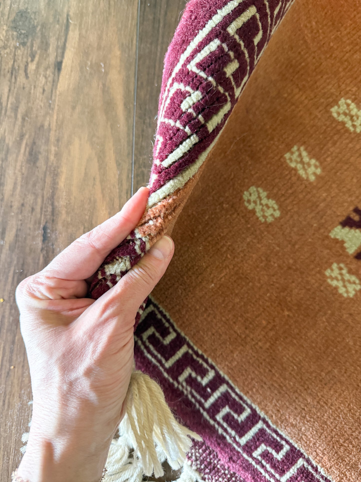 Vintage Turkish Area Rug No. A1225 - 4’x6.3’