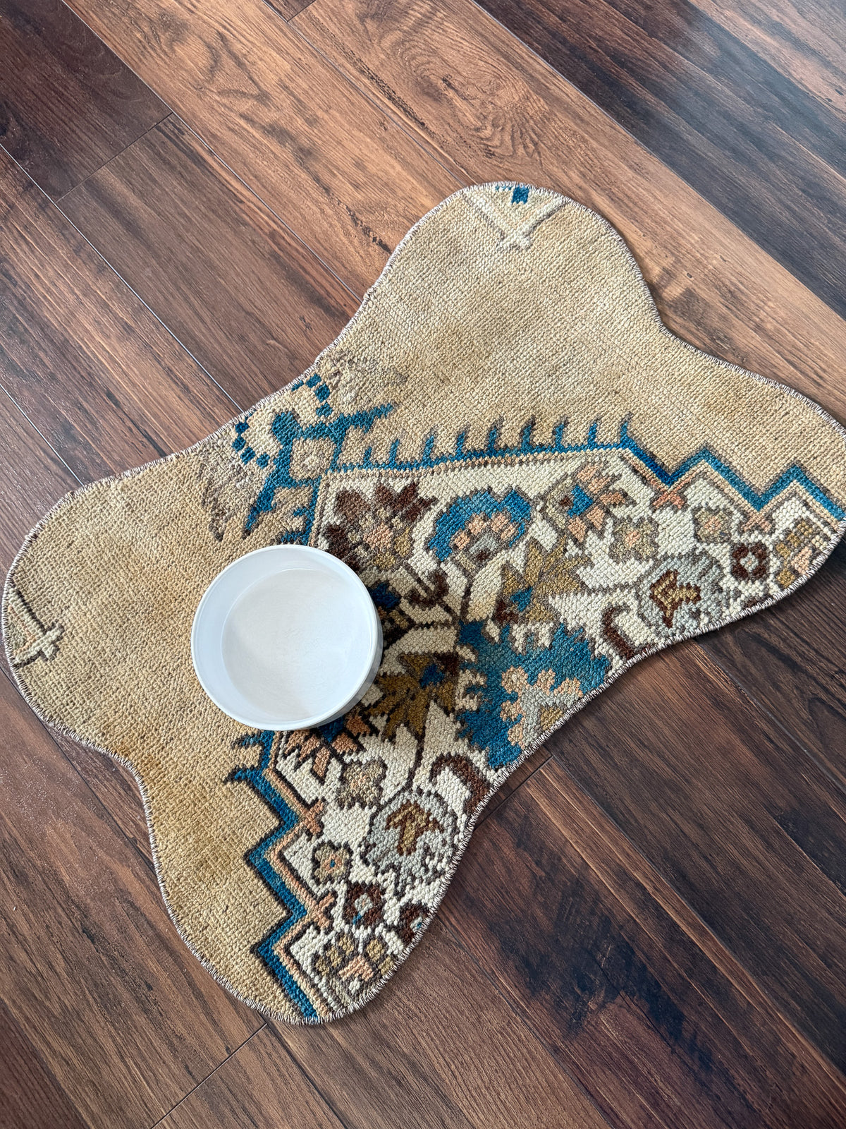 Vintage Turkish Rug Pet Mat, Large - DM204