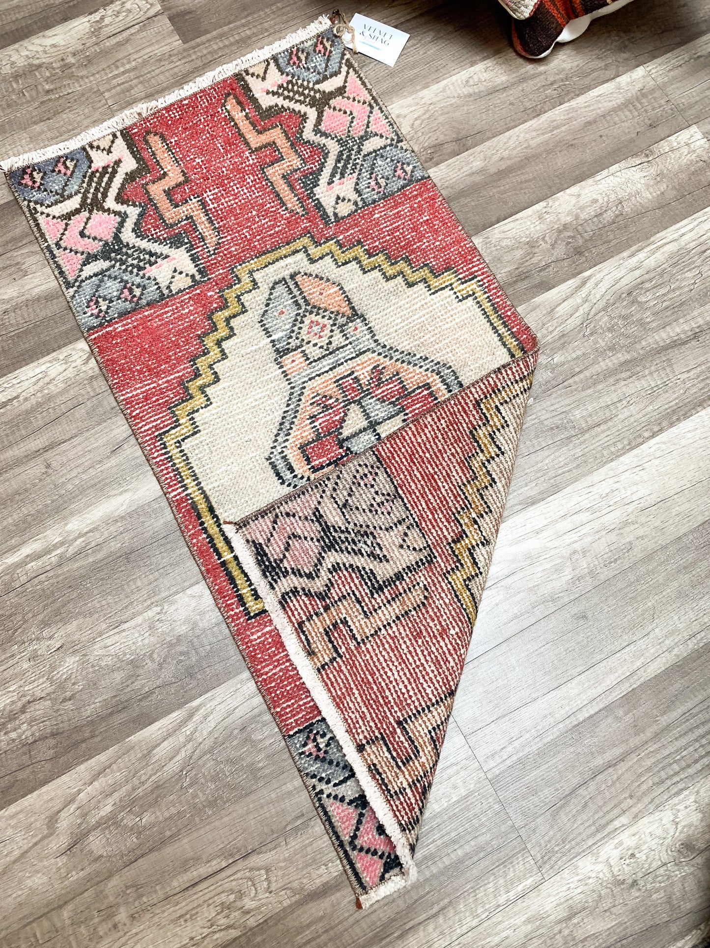 No. 602 - 1.4' x 3.0' Vintage Turkish Mini Rug
