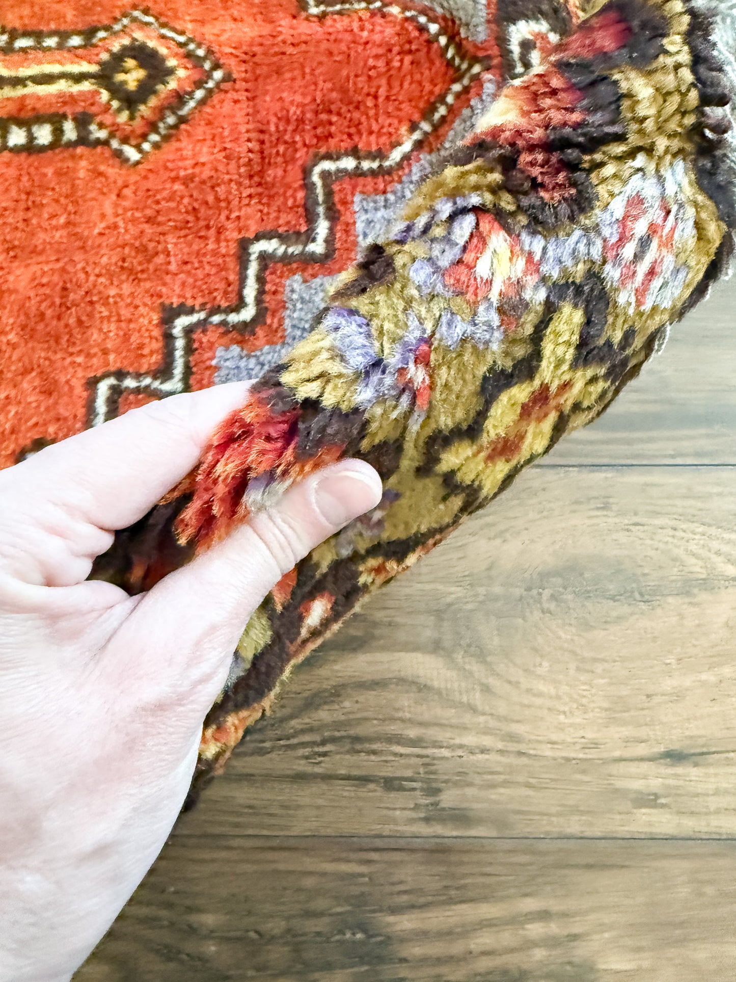 Vintage Turkish Area Rug No. A1239 - 2.8'x5.4'