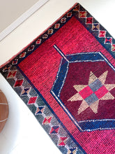 Load image into Gallery viewer, Reserved for Try On - No. R1036 - 2.9&#39; x 9.3&#39; Vintage Turkish Herki Runner Rug

