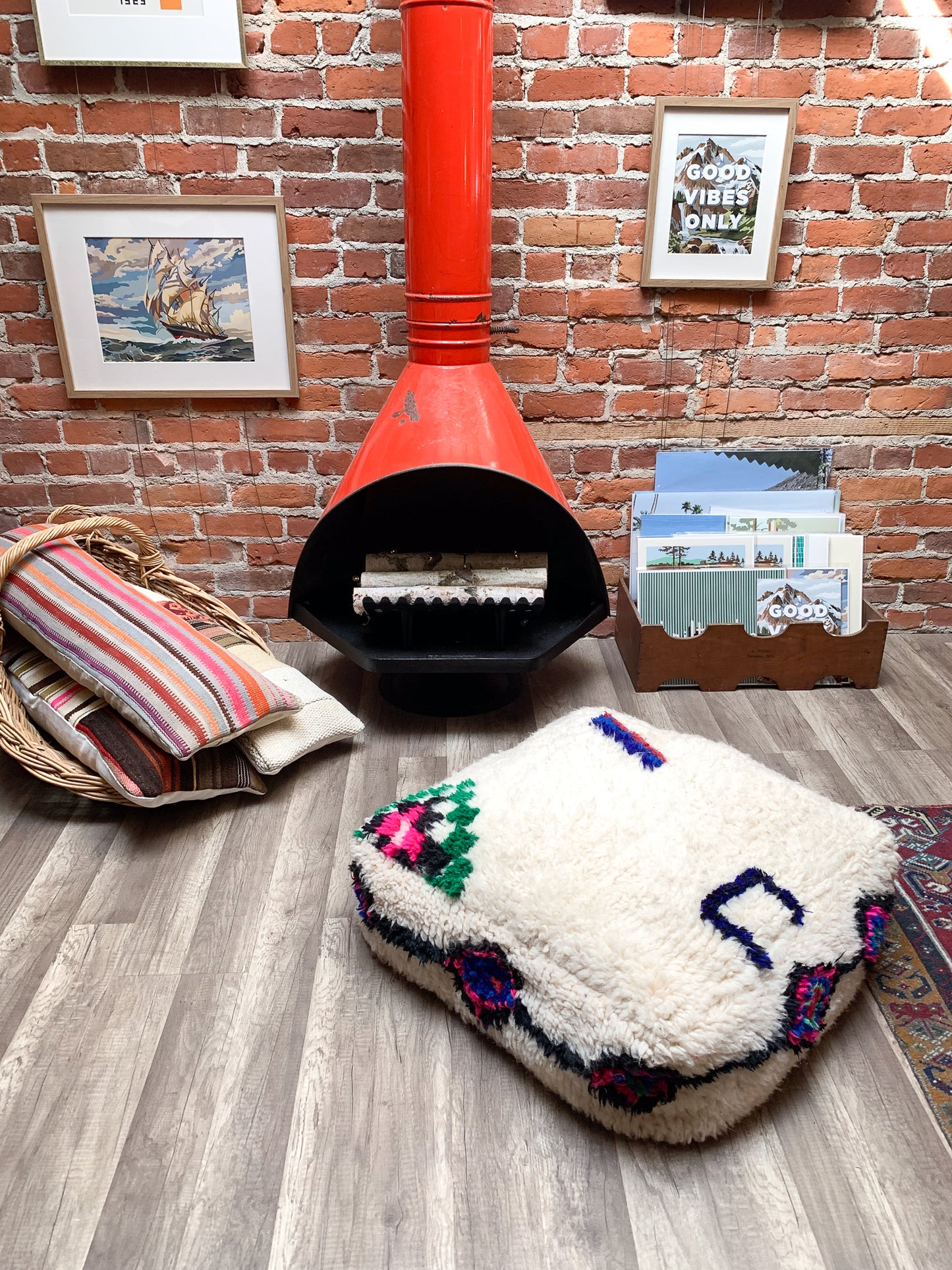 Moroccan Rug Floor Pouf / Pet Bed #331