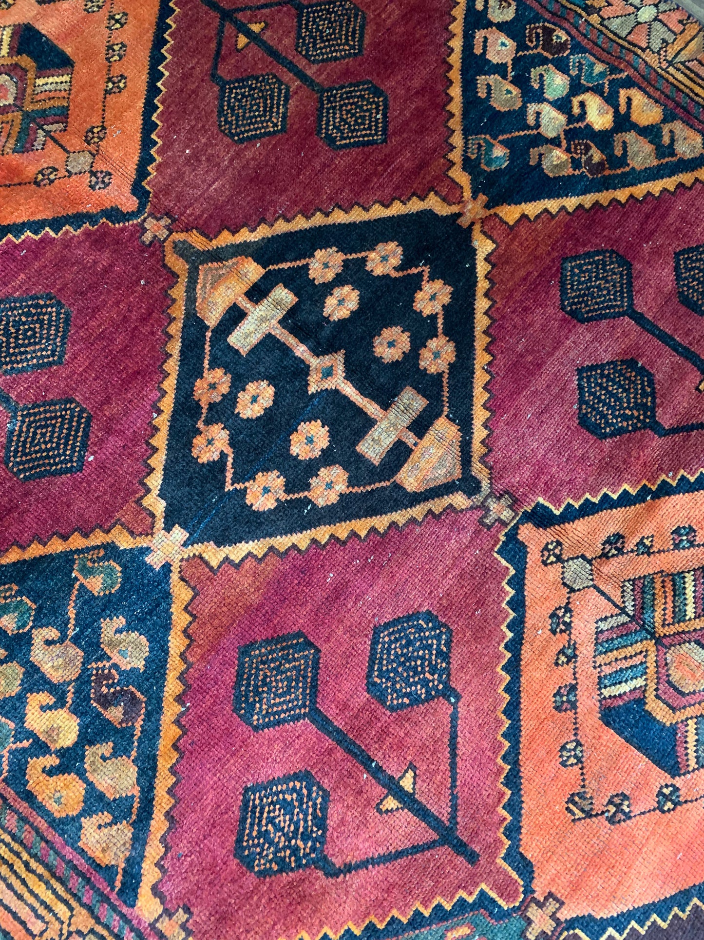 Vintage Persian Area Rug No. A1162 - 4.8' x 8.6'
