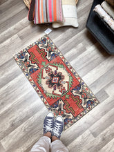 Load image into Gallery viewer, No. 611 - 1.5&#39; x 3.0&#39; Vintage Turkish Mini Rug
