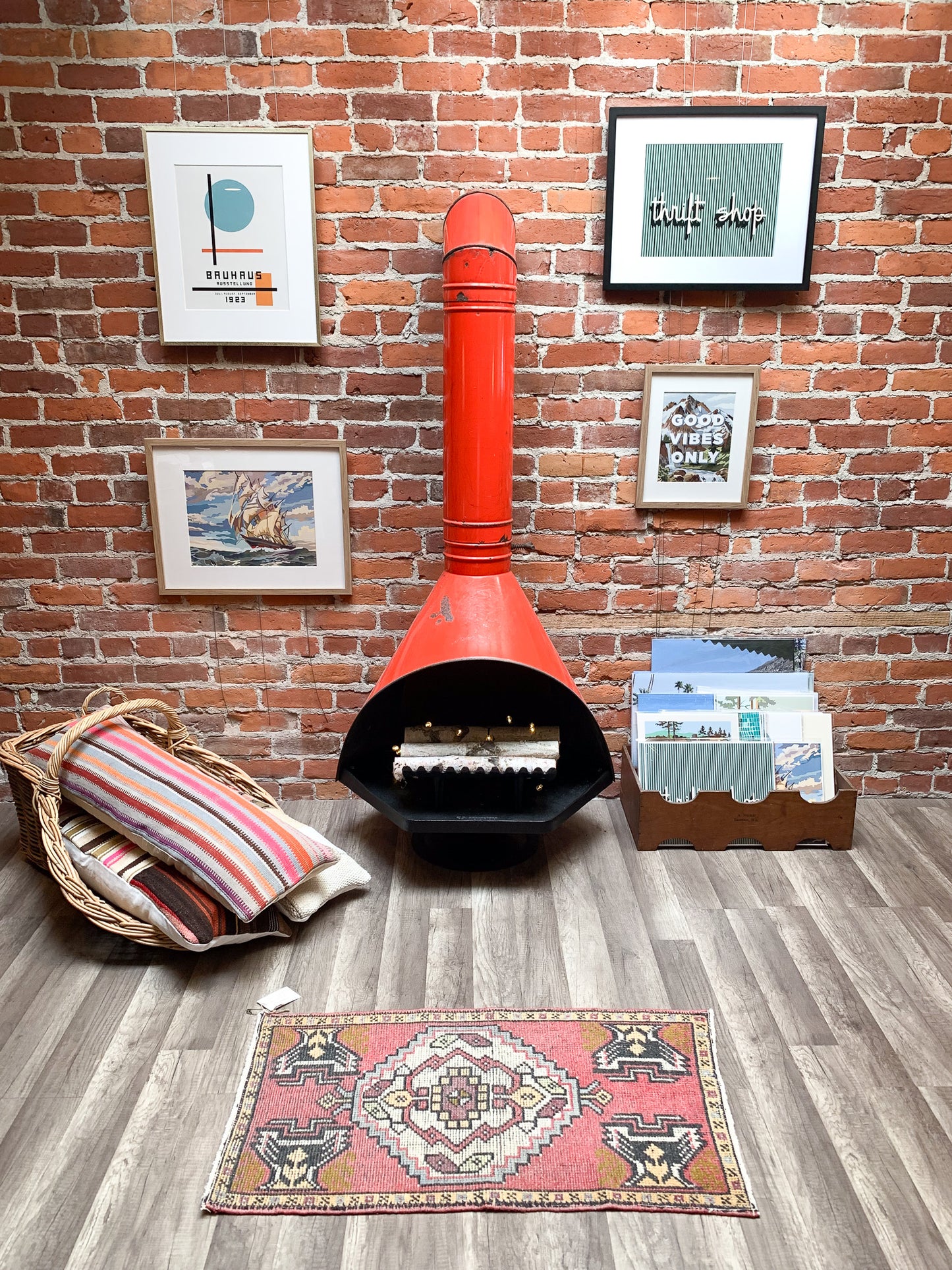 No. 608 - 1.6' x 3.0' Vintage Turkish Mini Rug