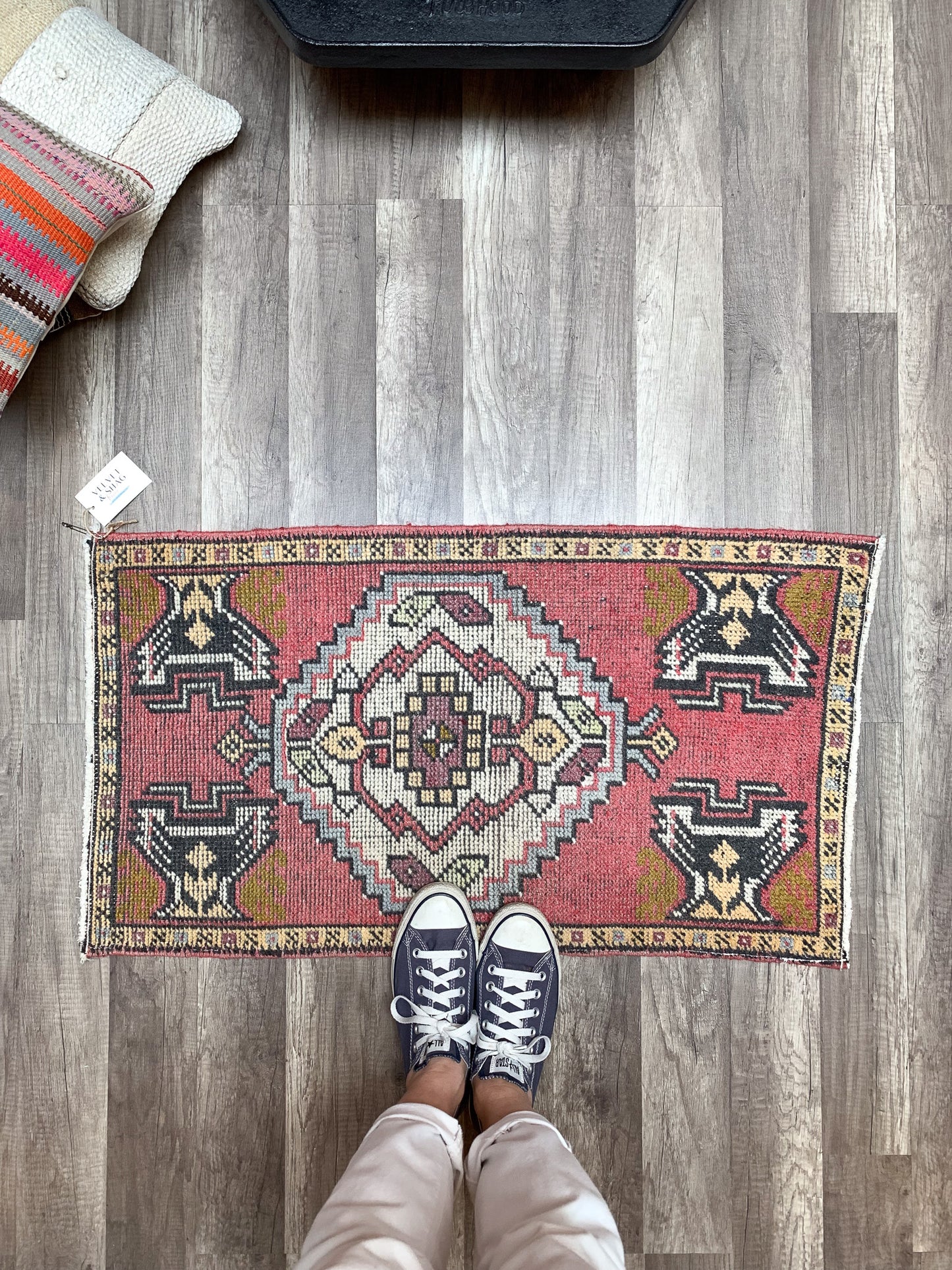 No. 608 - 1.6' x 3.0' Vintage Turkish Mini Rug