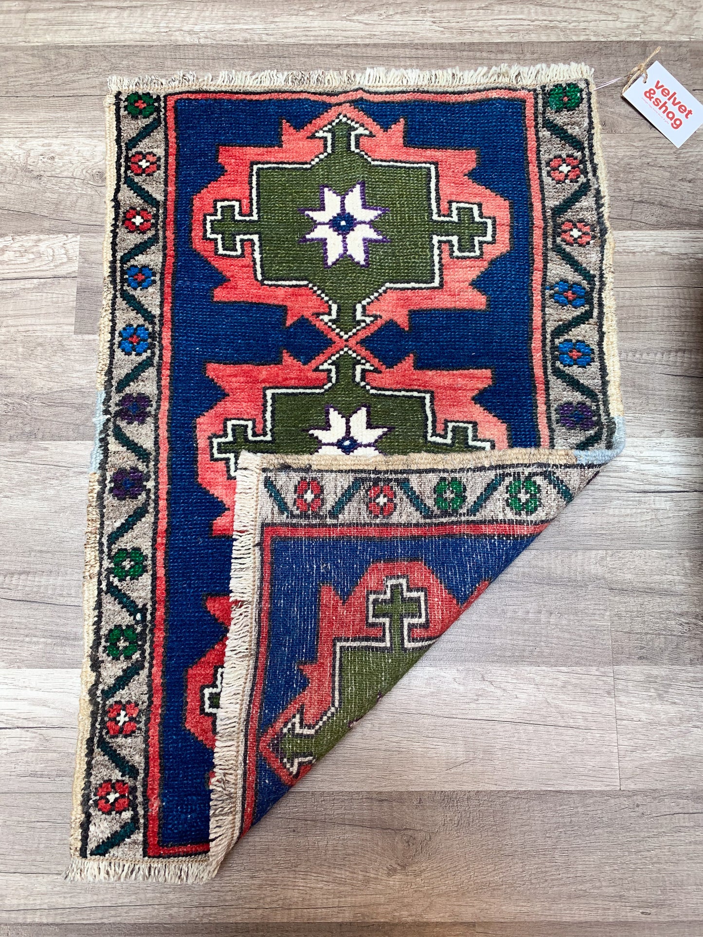 Vintage Turkish Mini Rug 1.6'x2.5' - No. 657