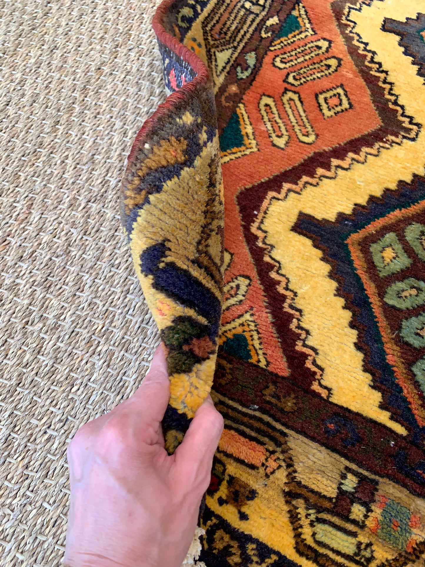 Vintage Persian Runner Rug No. R1168 - 2.5' x 9'