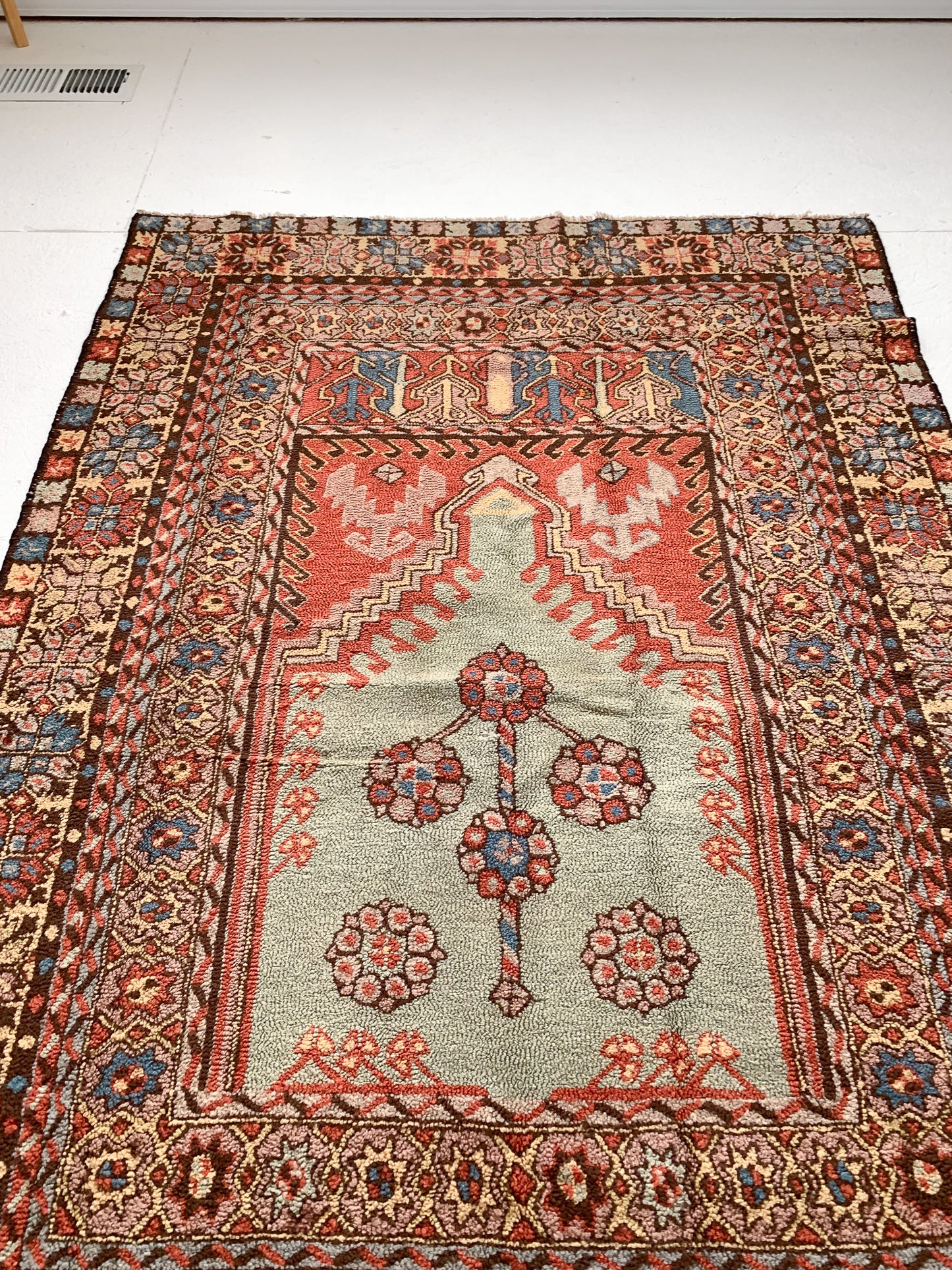 Vintage Turkish Prayer Area Rug - 3.9' x 5.6'