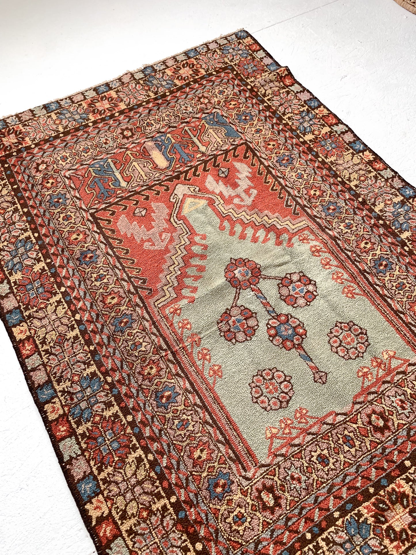 Vintage Turkish Prayer Area Rug - 3.9' x 5.6'