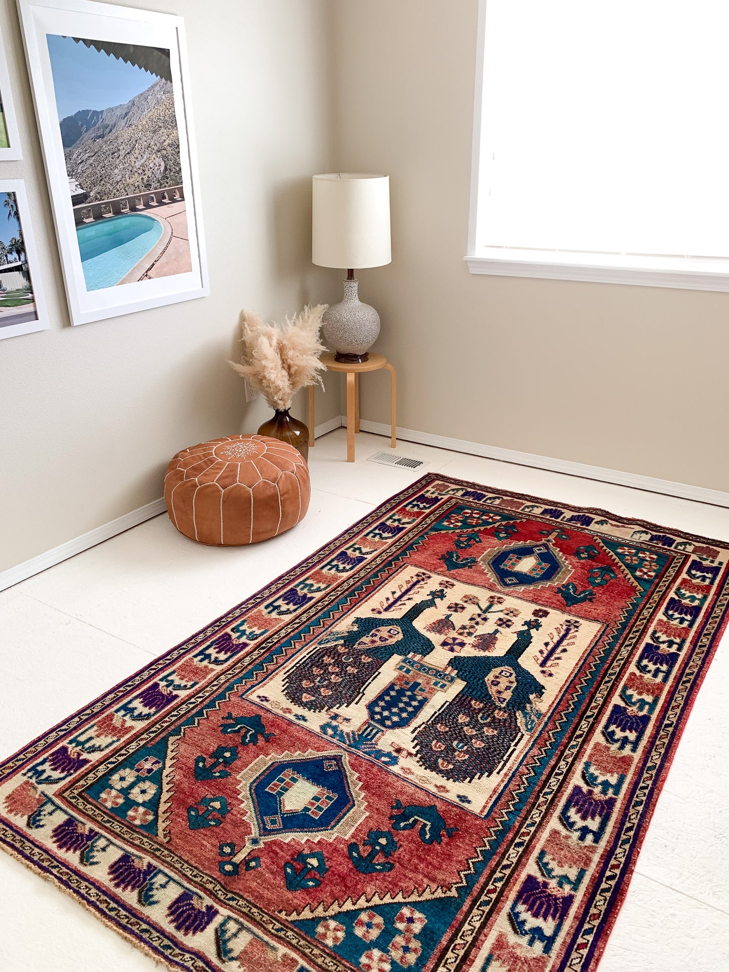 A1119 - 4.5' x 7.5' Vintage Persian Shiraz Area Rug
