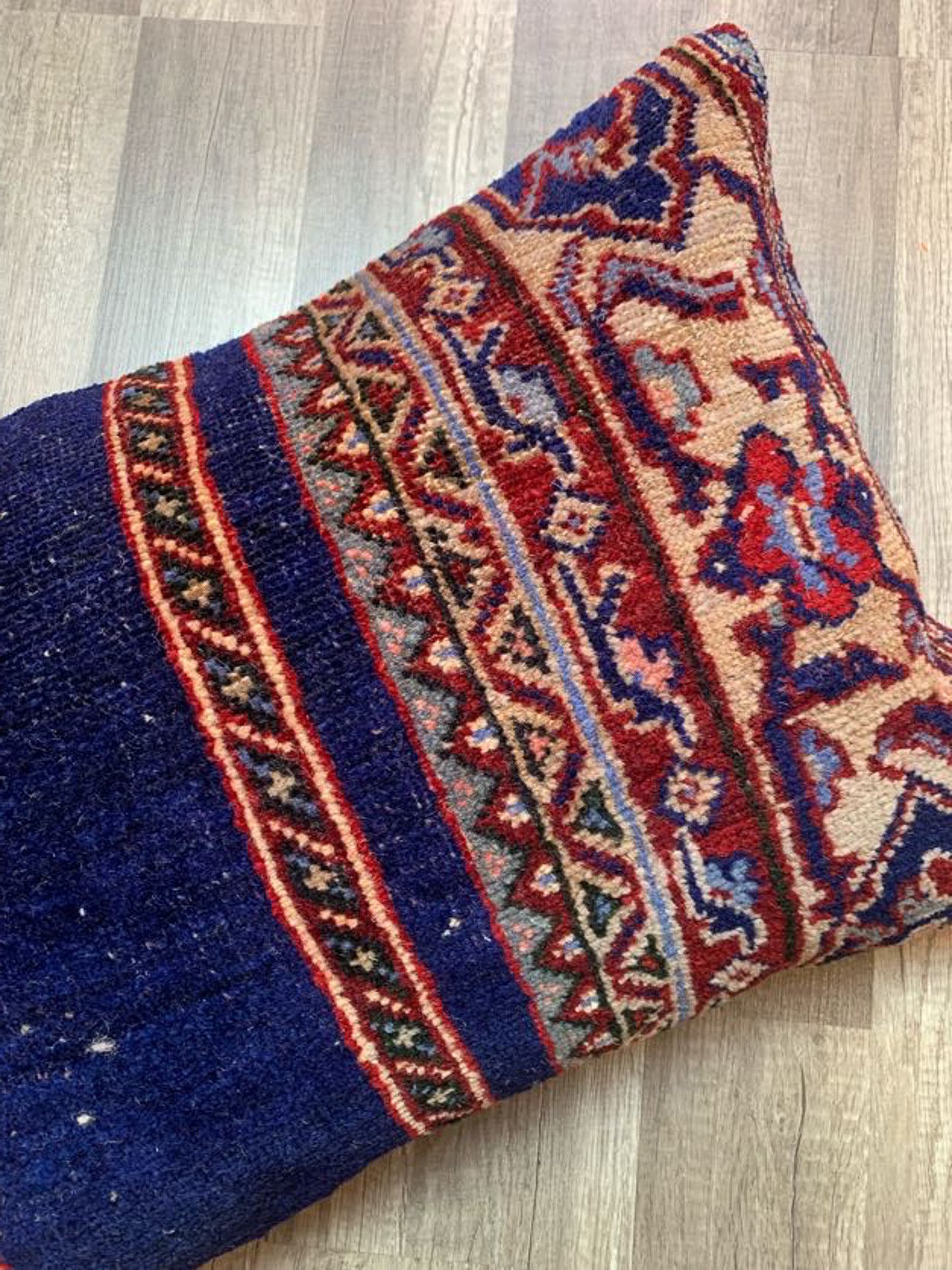 No. P384 - 16" X 24" Turkish Rug Pillow Cover
