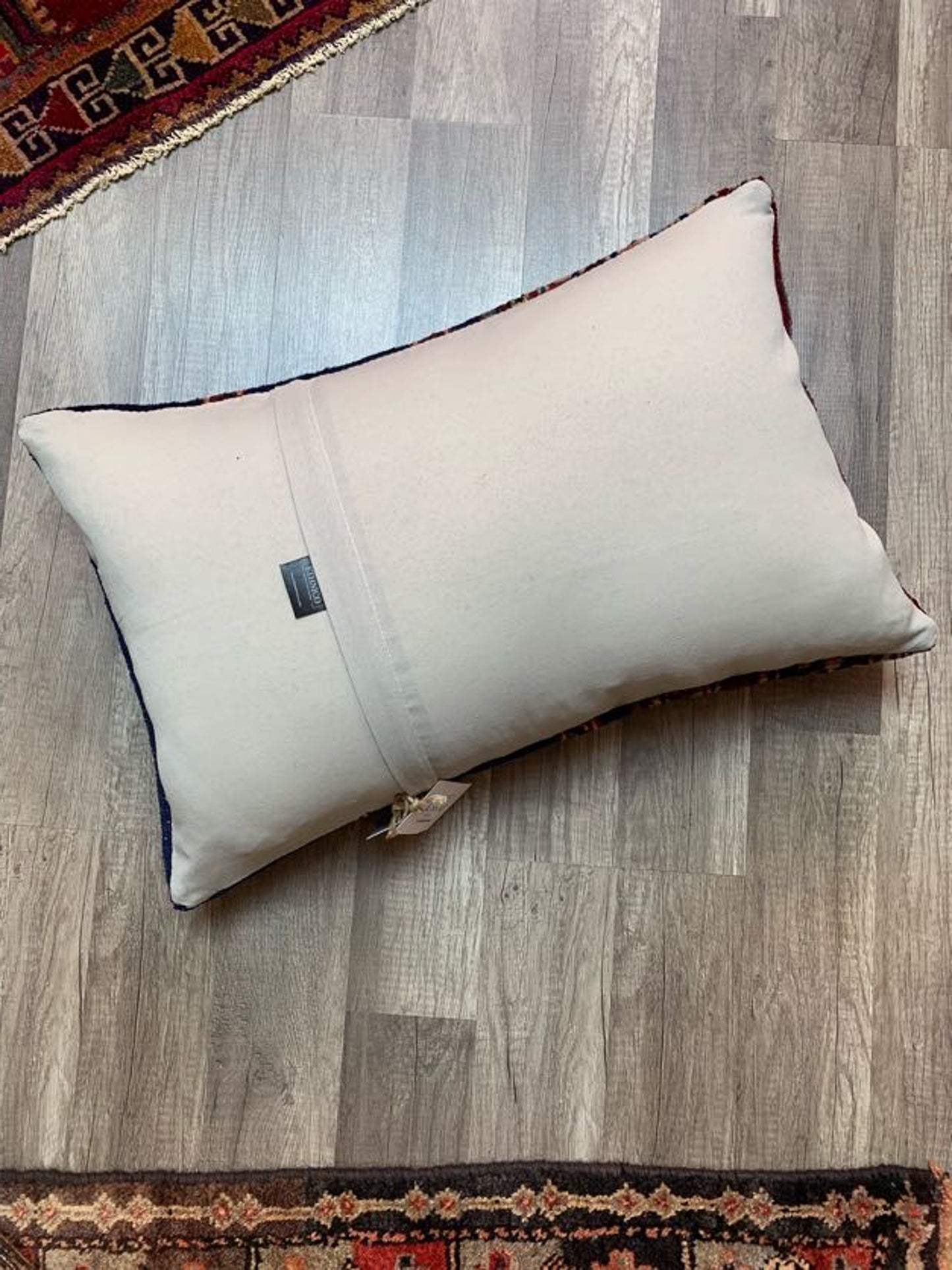 No. P384 - 16" X 24" Turkish Rug Pillow Cover