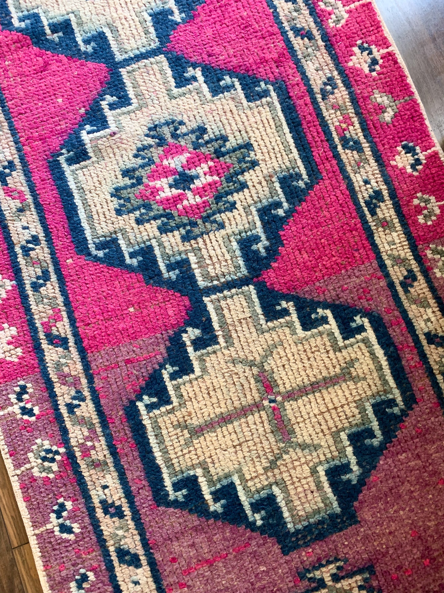 R1129 - 2.6' x 11.5' Vintage Turkish Herki Runner Rug