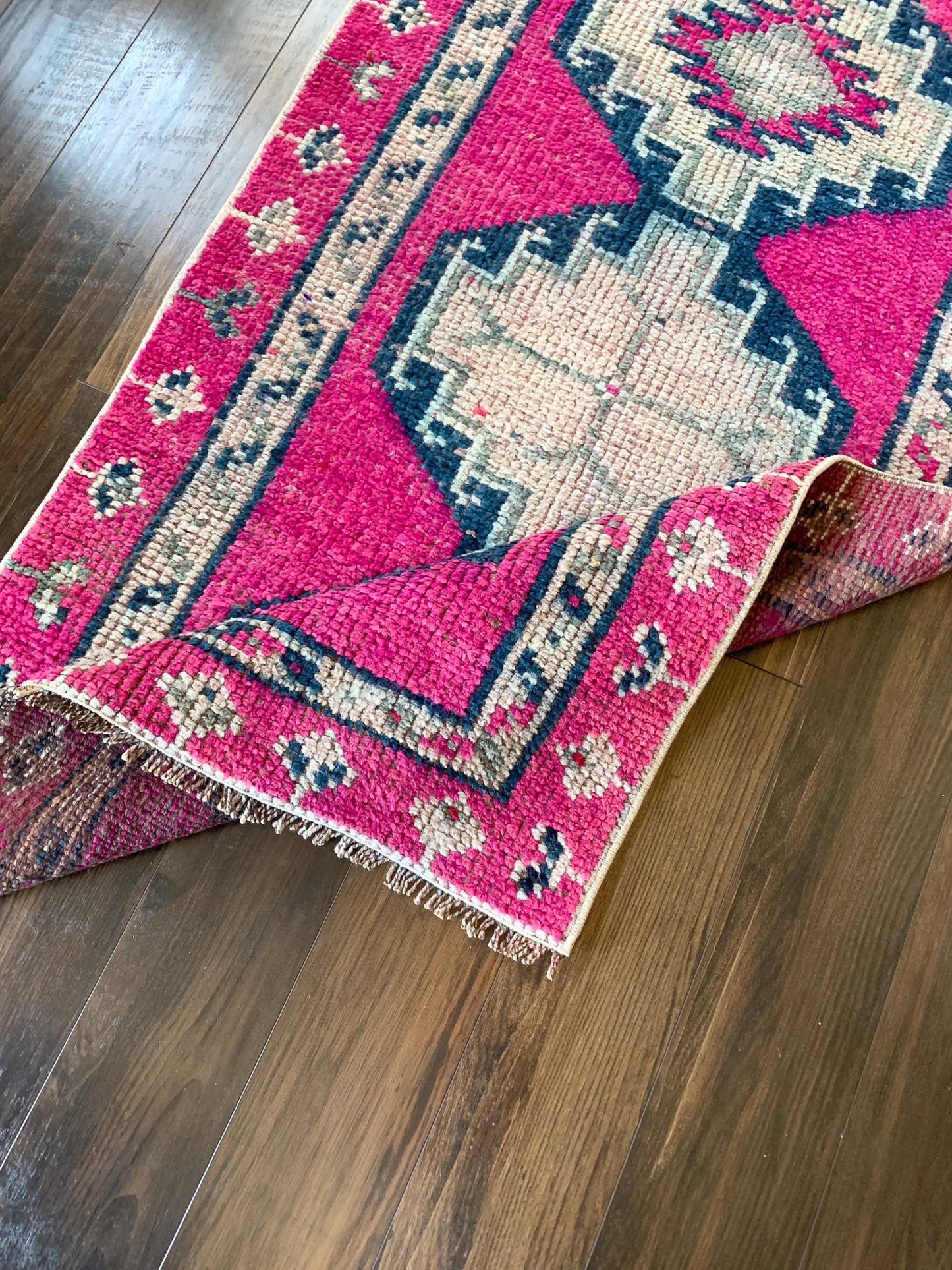 R1129 - 2.6' x 11.5' Vintage Turkish Herki Runner Rug