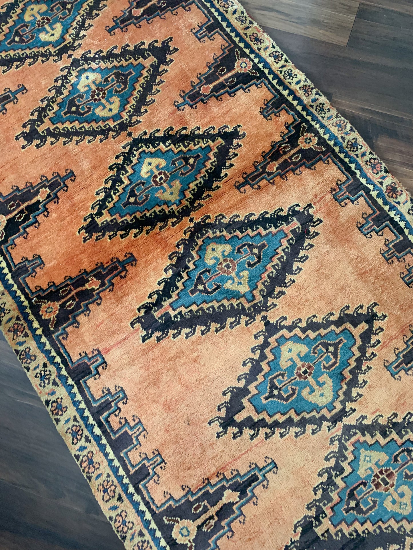 Vintage Persian Runner Rug No. R1177 - 3.3' x 9.7'