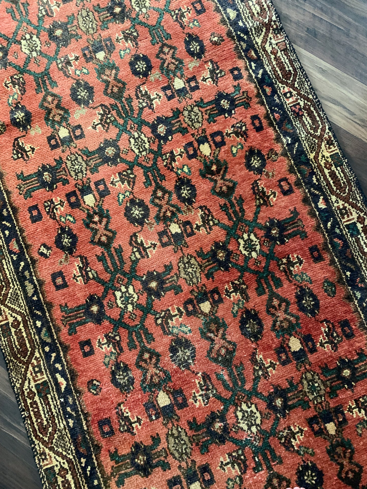 Vintage Persian Runner Rug No. R1179 - 3.2' x 9.0'