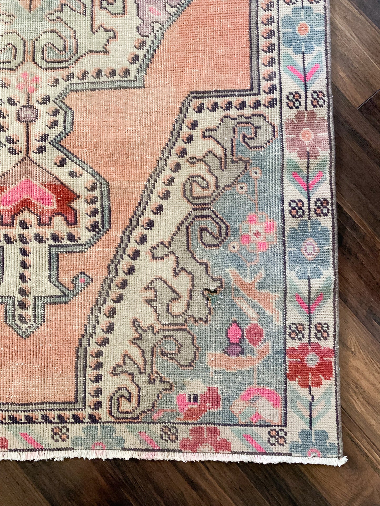 Vintage Turkish Area Rug No. A1180 - 4.1' x 7.6'