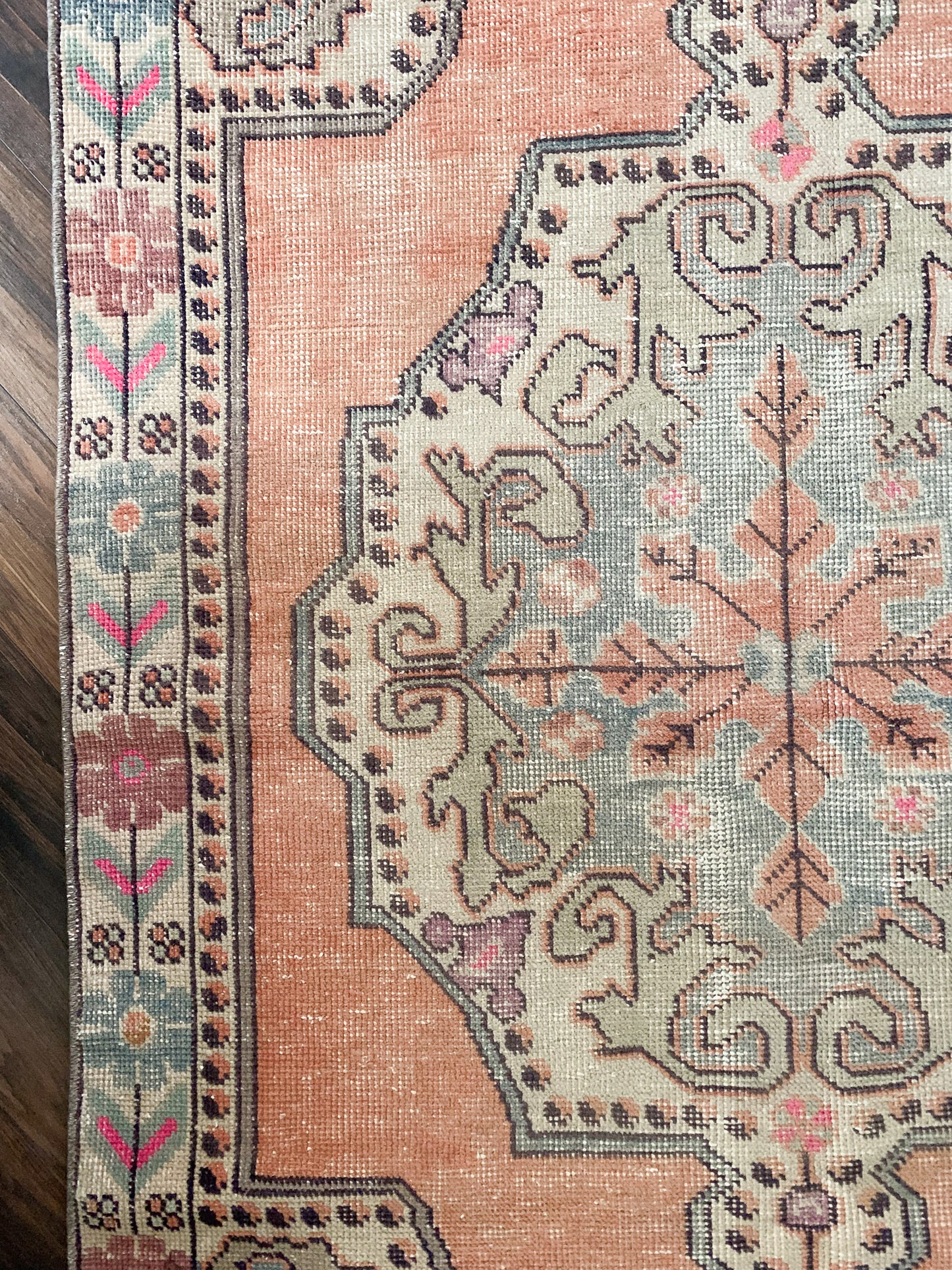 Vintage Turkish Area Rug No. A1180 - 4.1' x 7.6'
