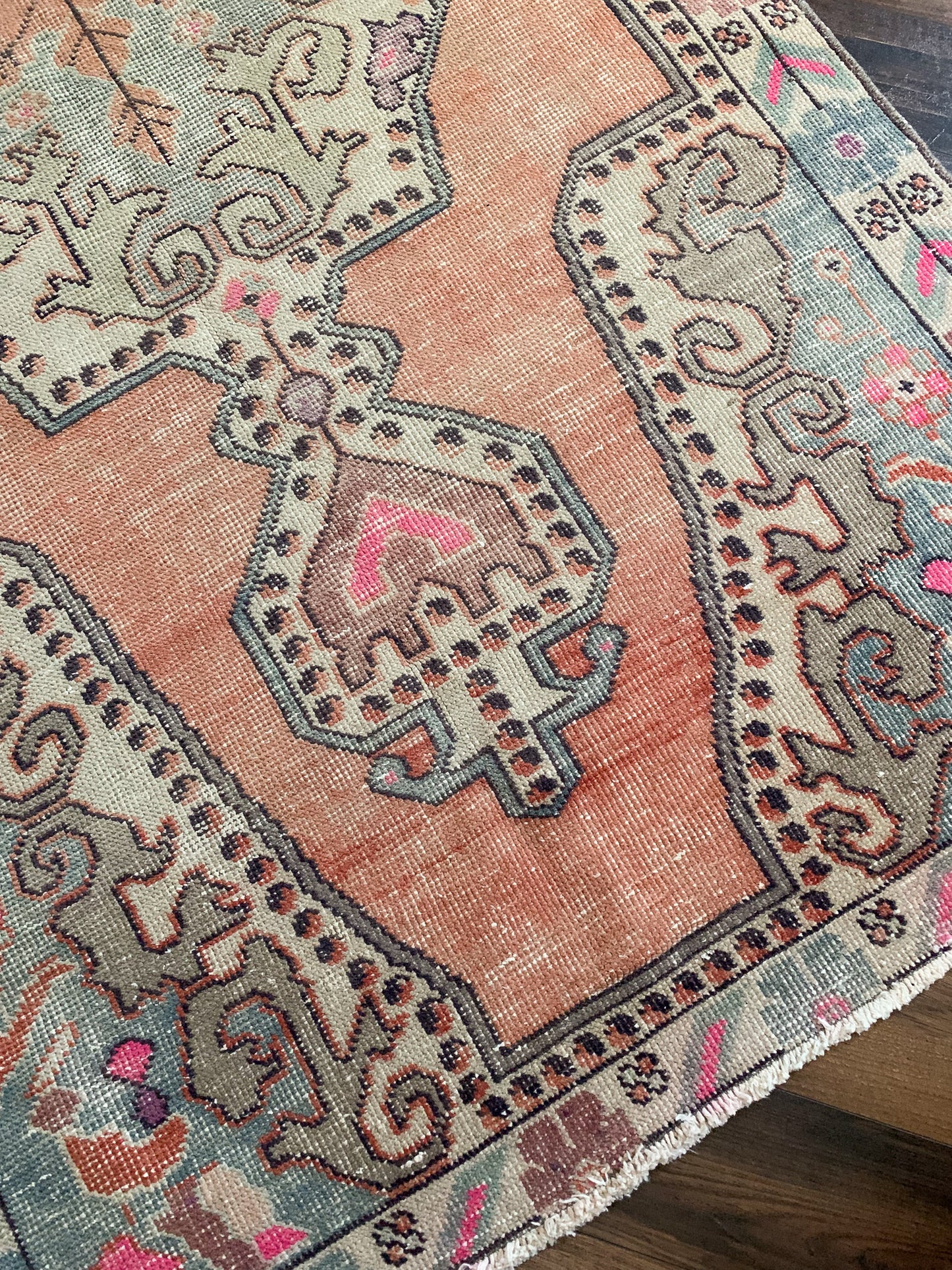 Vintage Turkish Area Rug No. A1180 - 4.1' x 7.6'