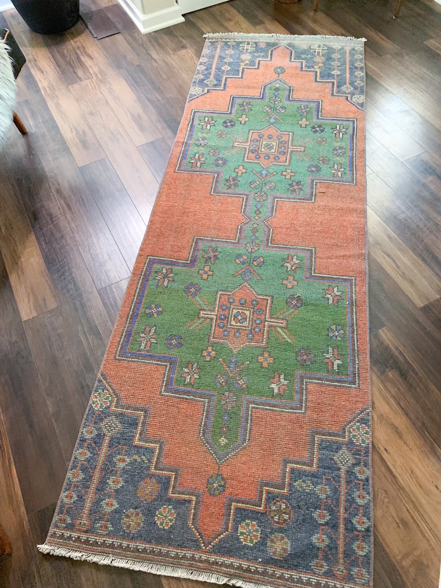 Vintage Turkish Runner Rug No. R1183 - 2.8' x 8.5'