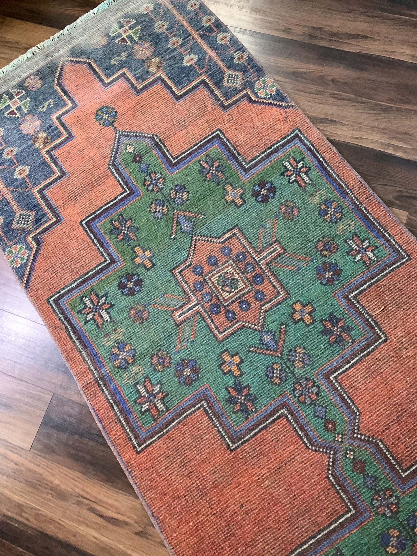 Vintage Turkish Runner Rug No. R1183 - 2.8' x 8.5'