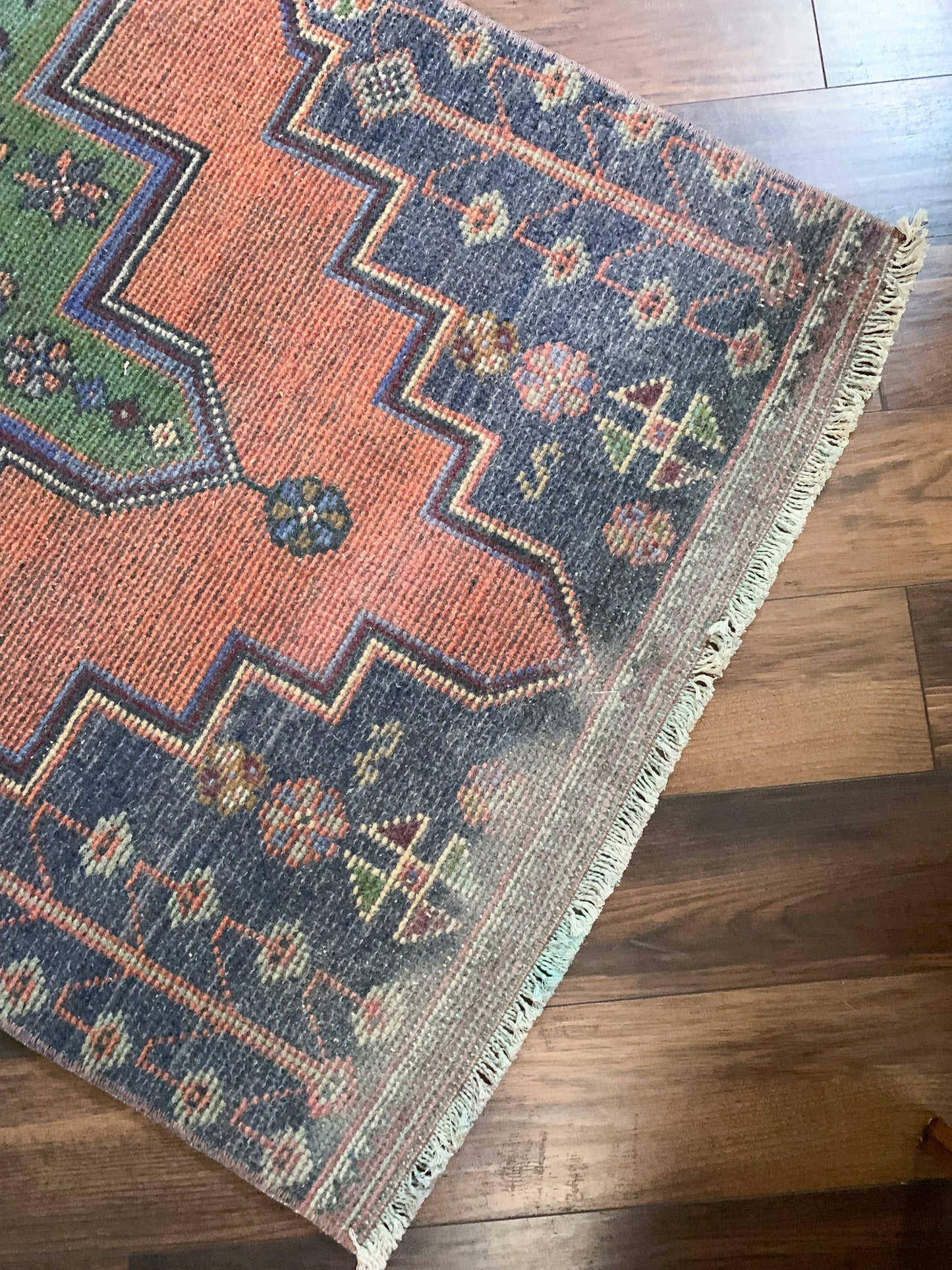 Vintage Turkish Runner Rug No. R1183 - 2.8' x 8.5'