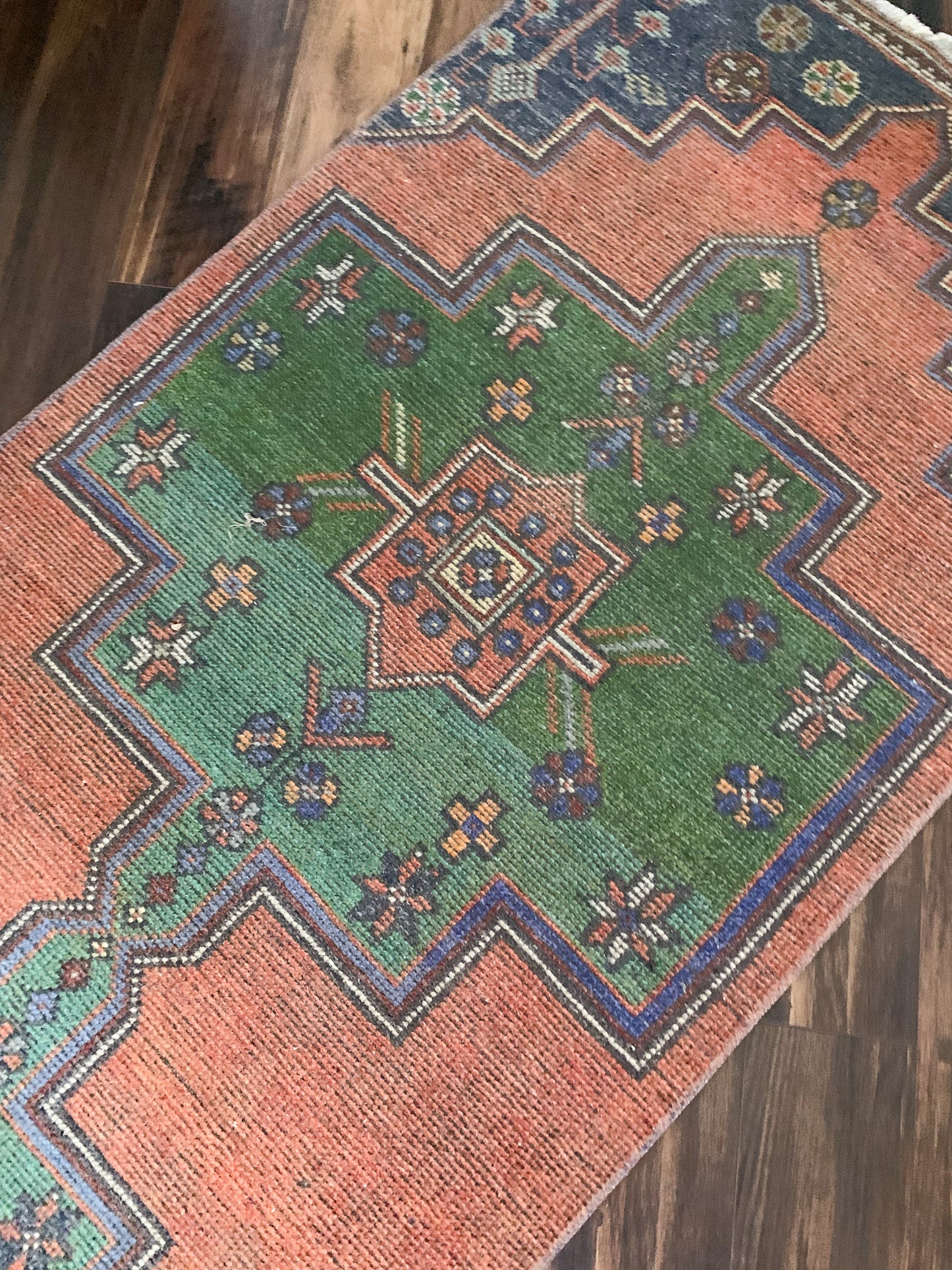 Vintage Turkish Runner Rug No. R1183 - 2.8' x 8.5'
